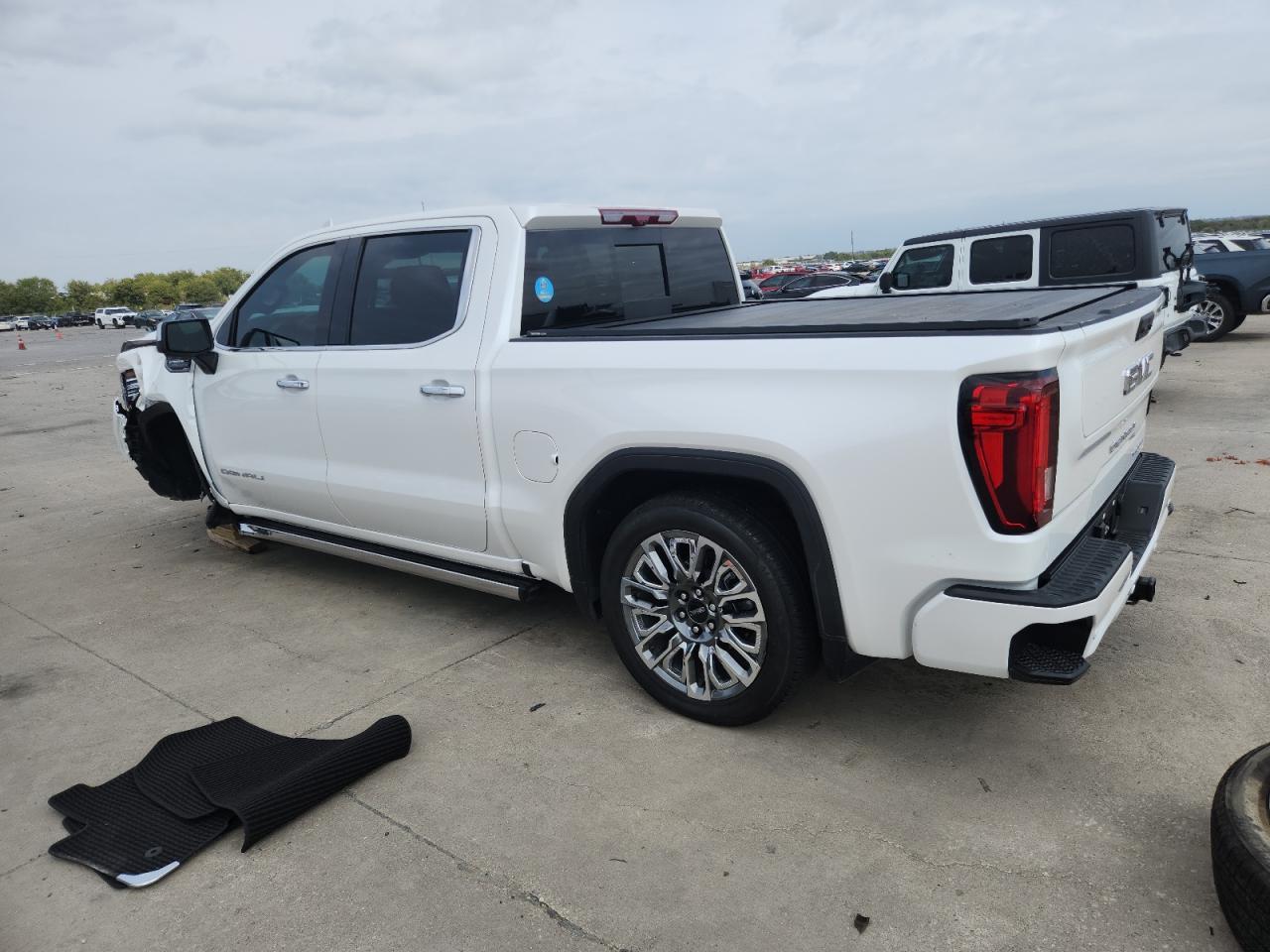 2025 GMC Sierra