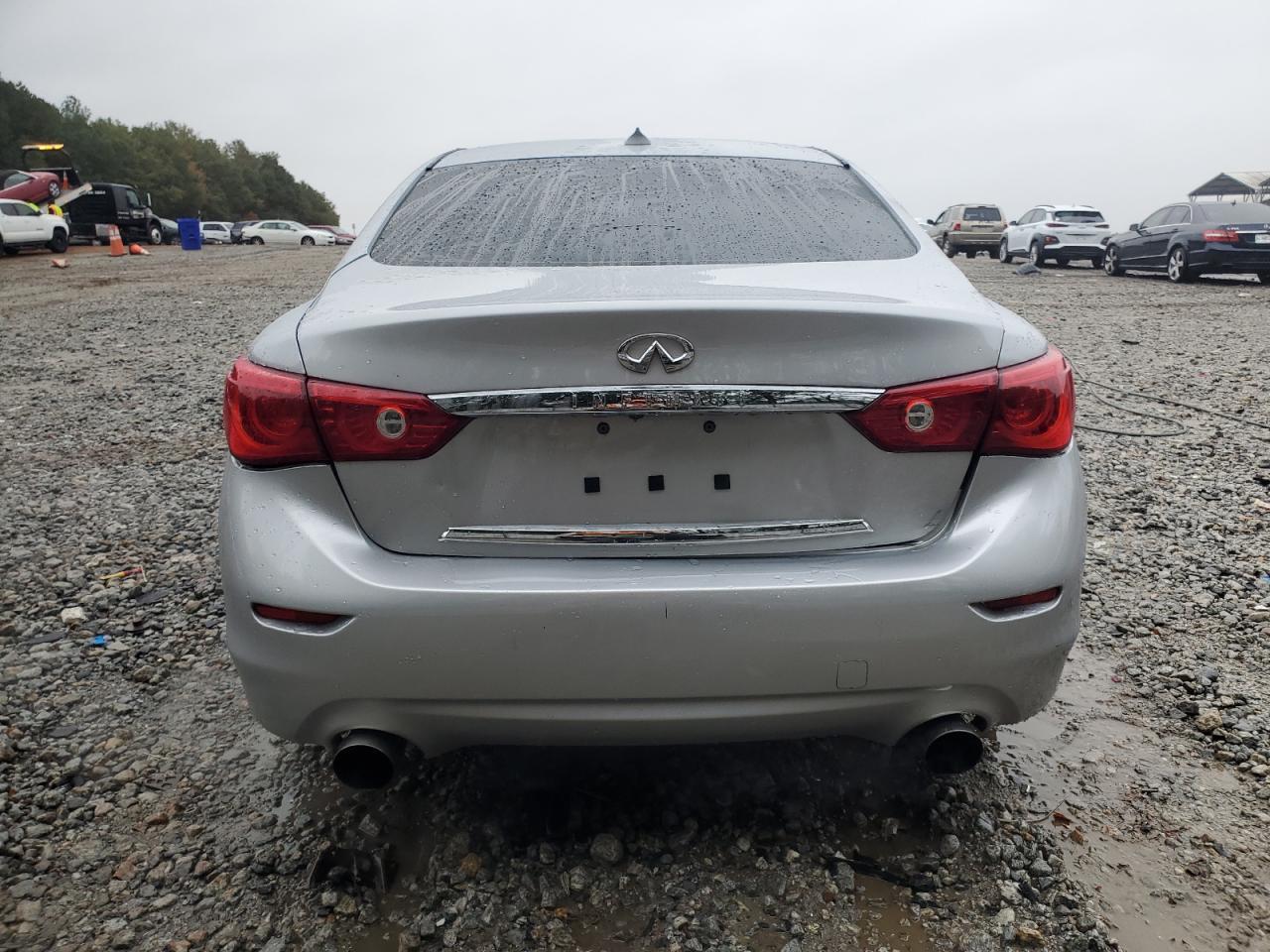 2015 INFINITI Q50