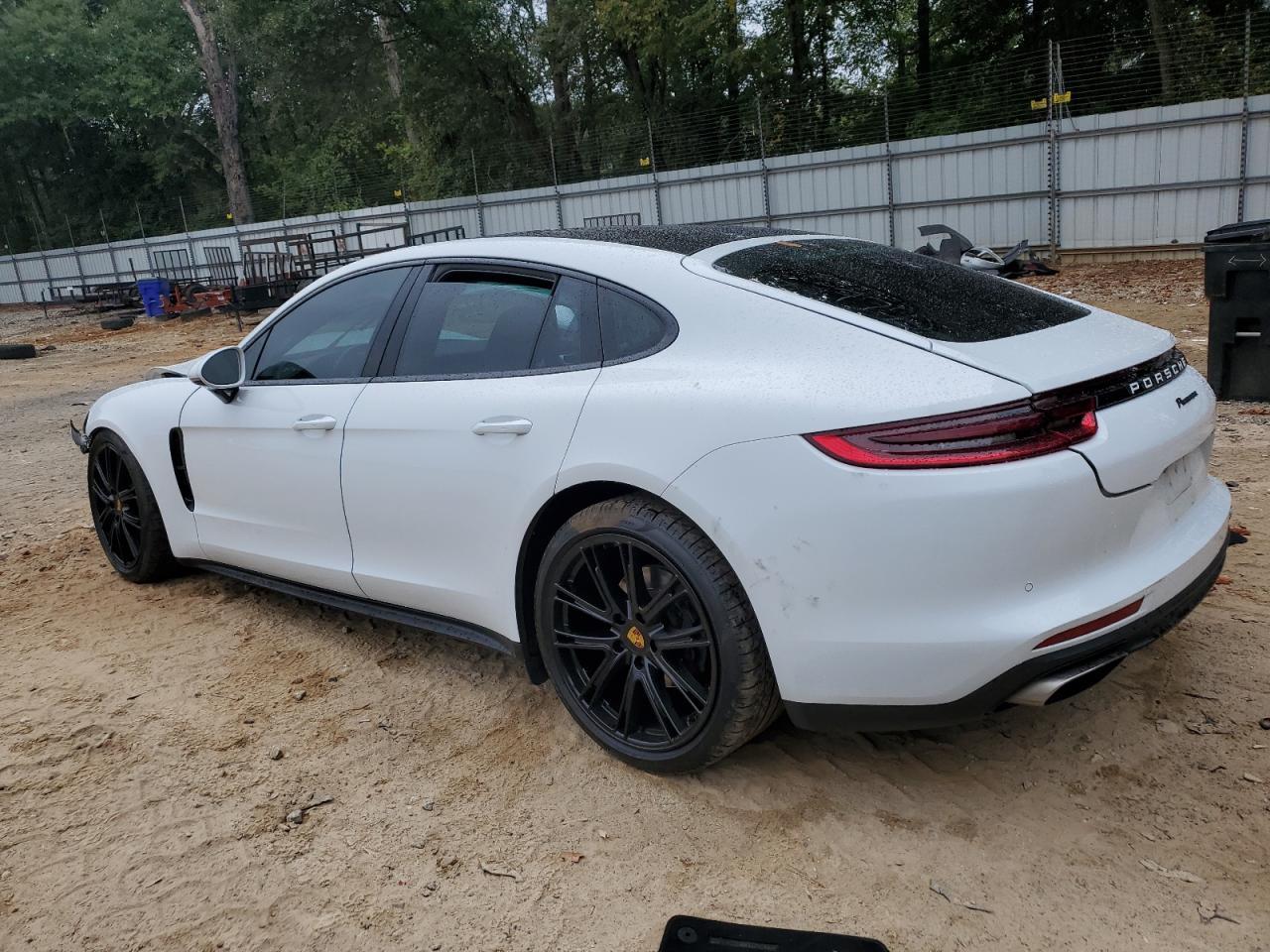 2018 PORSCHE Panamera