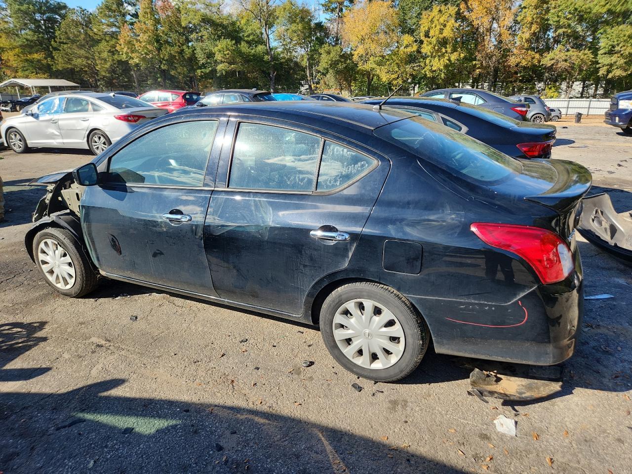 2017 NISSAN VERSA