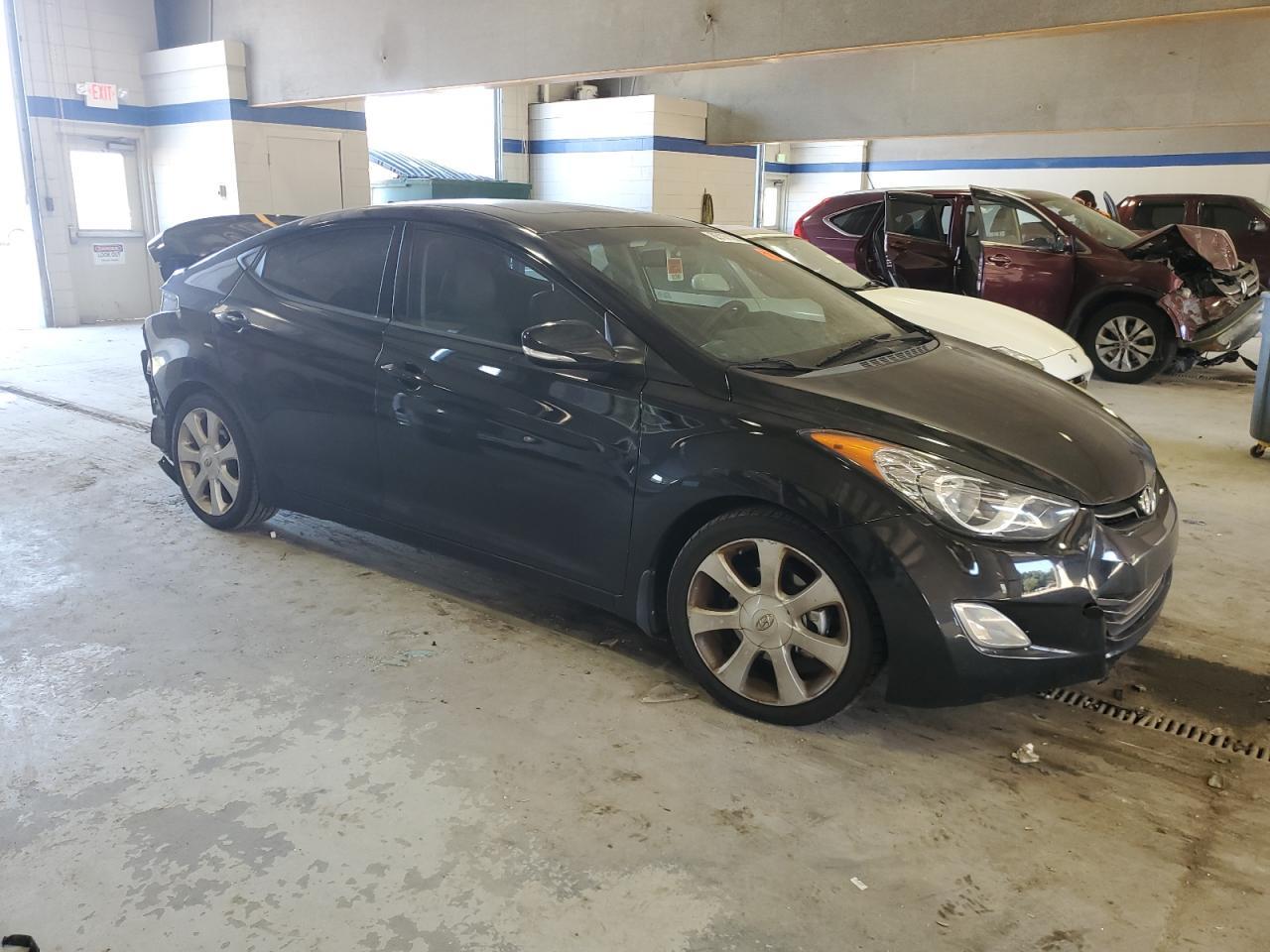2013 HYUNDAI ELANTRA