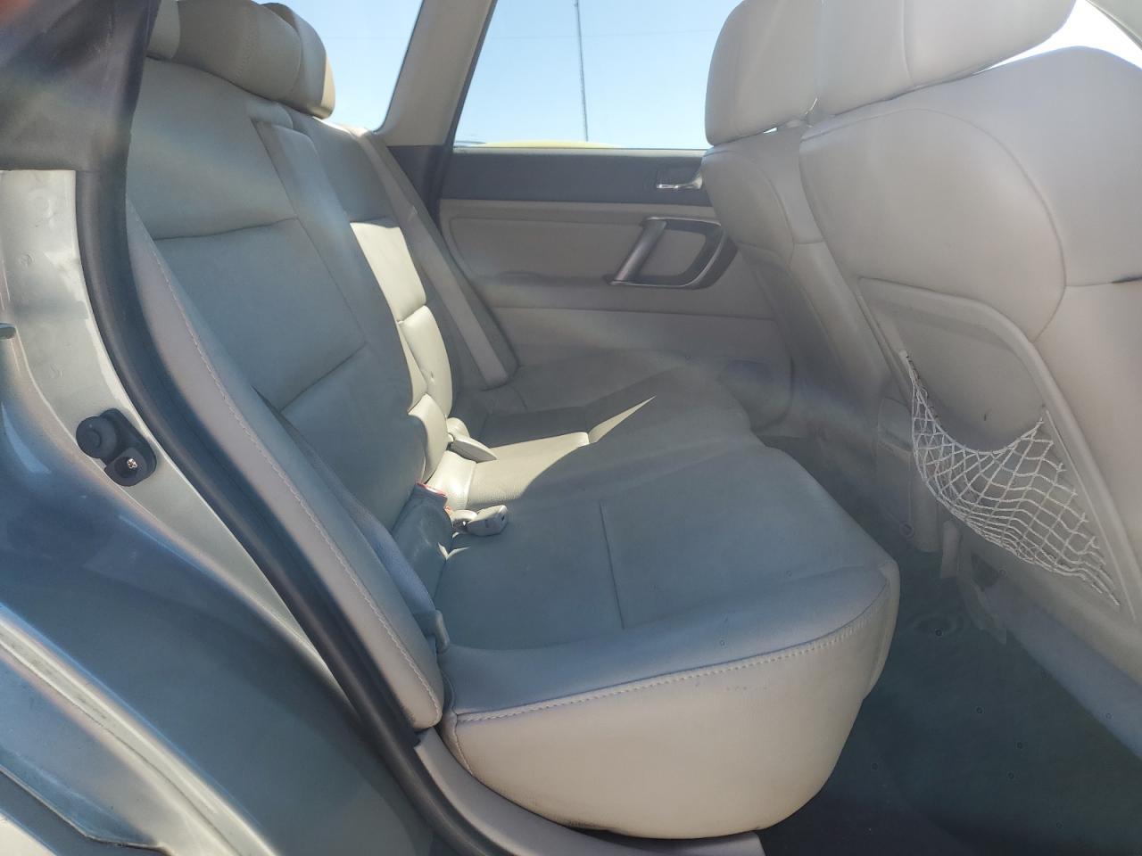 2009 SUBARU Outback