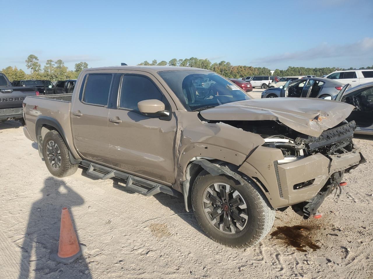 2023 NISSAN Frontier