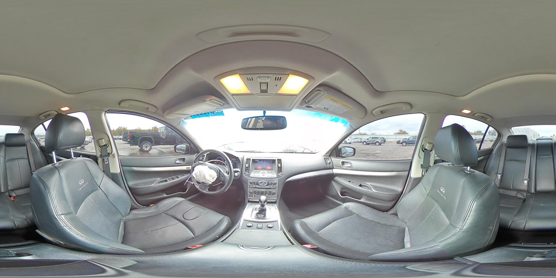 2013 INFINITI G37