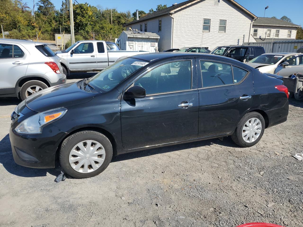 2015 NISSAN VERSA