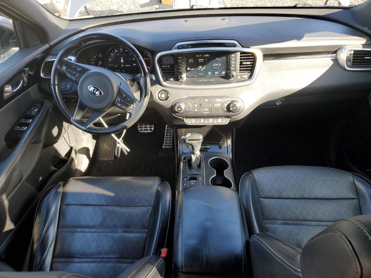 2016 KIA SORENTO