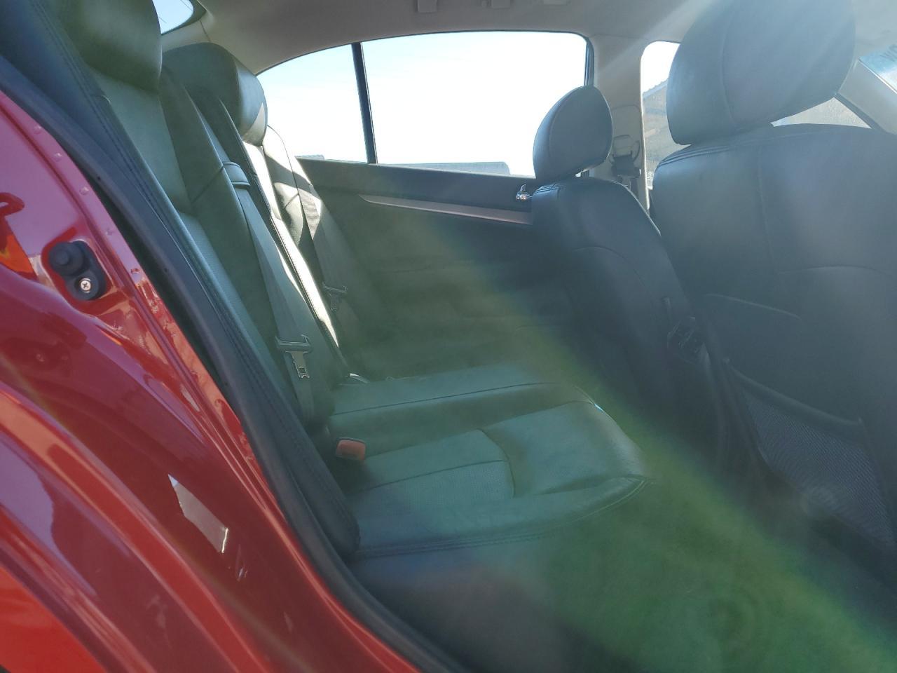 2013 INFINITI G37