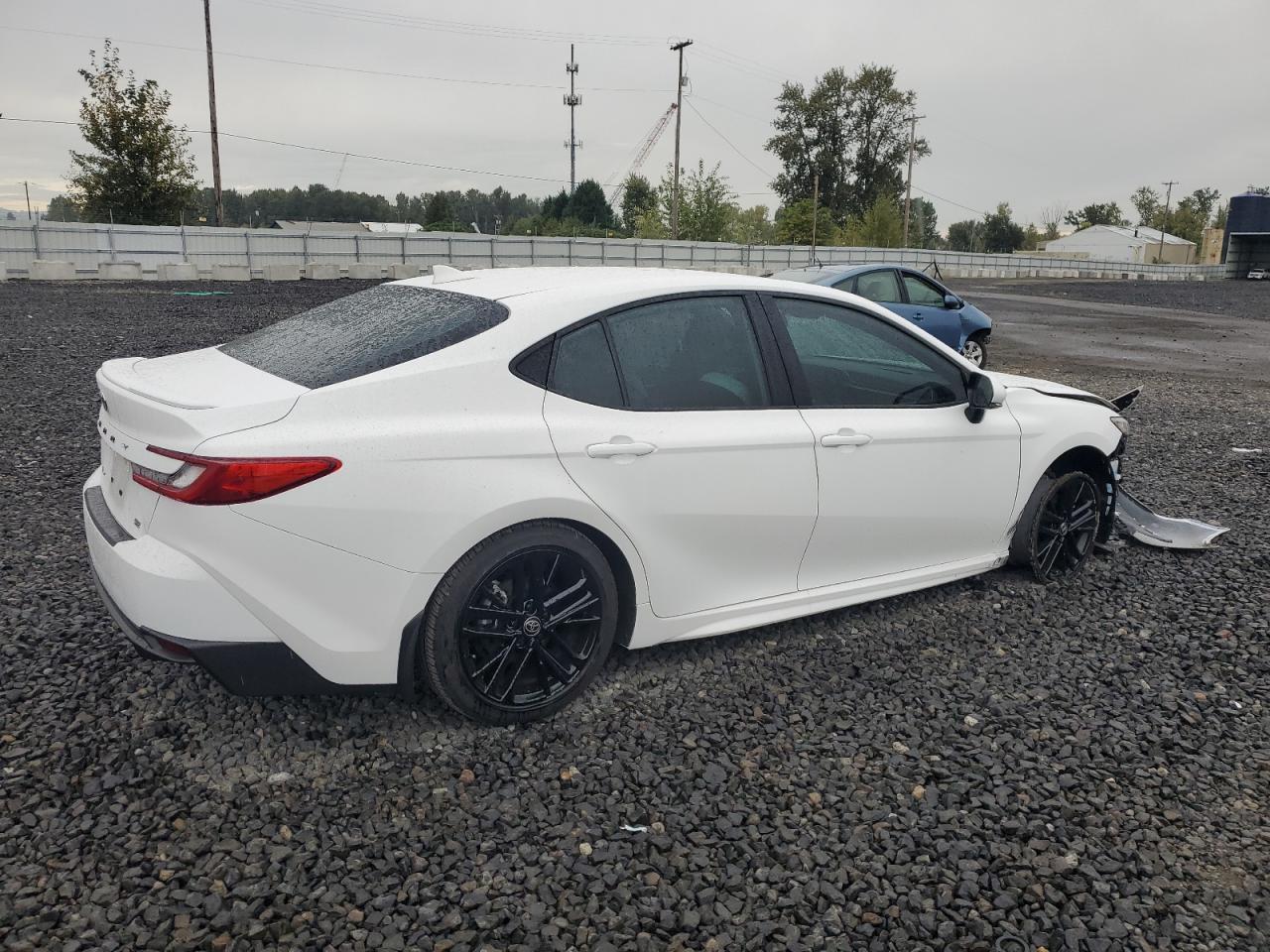 2025 TOYOTA CAMRY