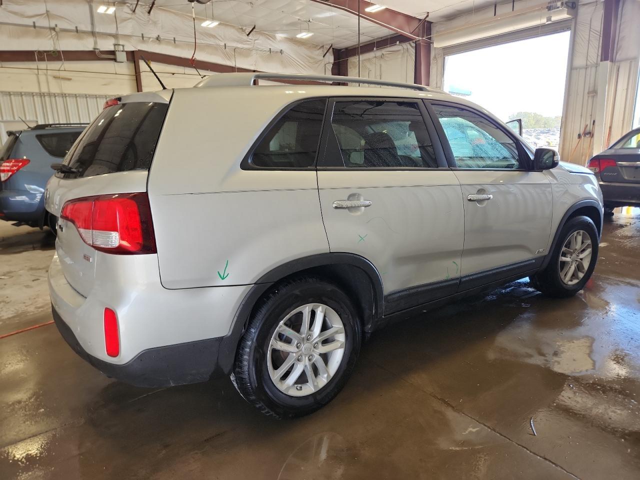 2015 KIA SORENTO