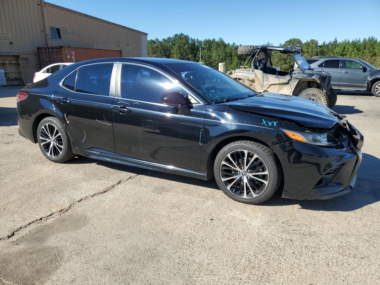 2019 TOYOTA CAMRY