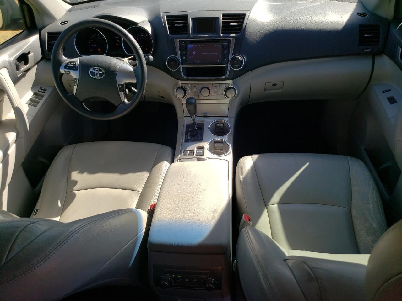 2013 TOYOTA HIGHLANDER
