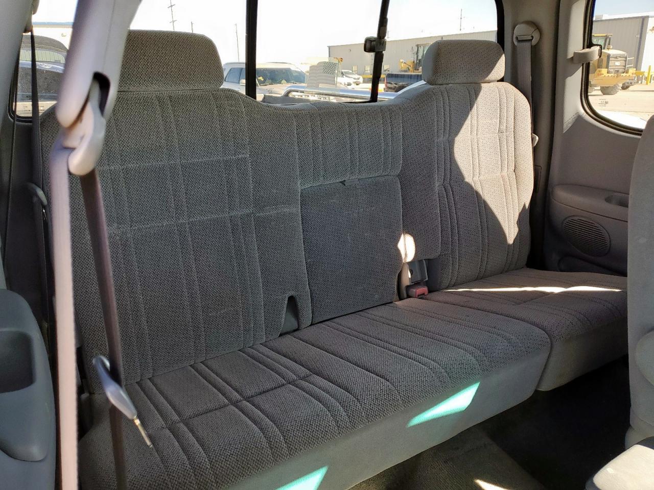 2001 TOYOTA TUNDRA