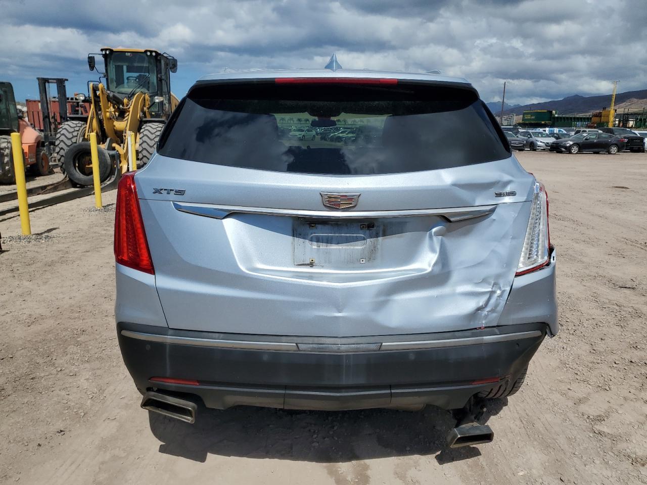 2017 CADILLAC XT5