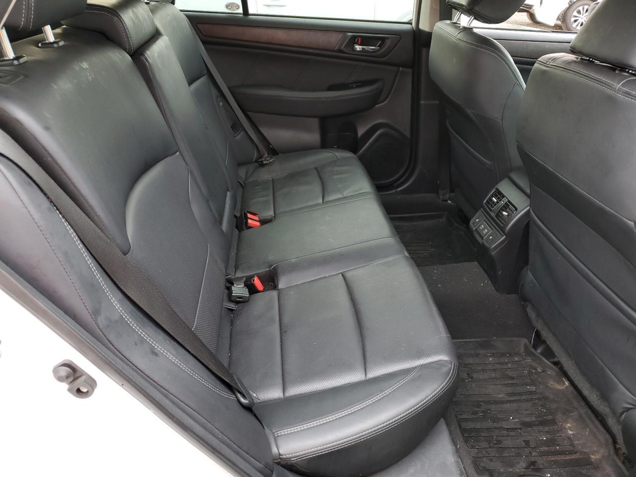 2019 SUBARU Outback