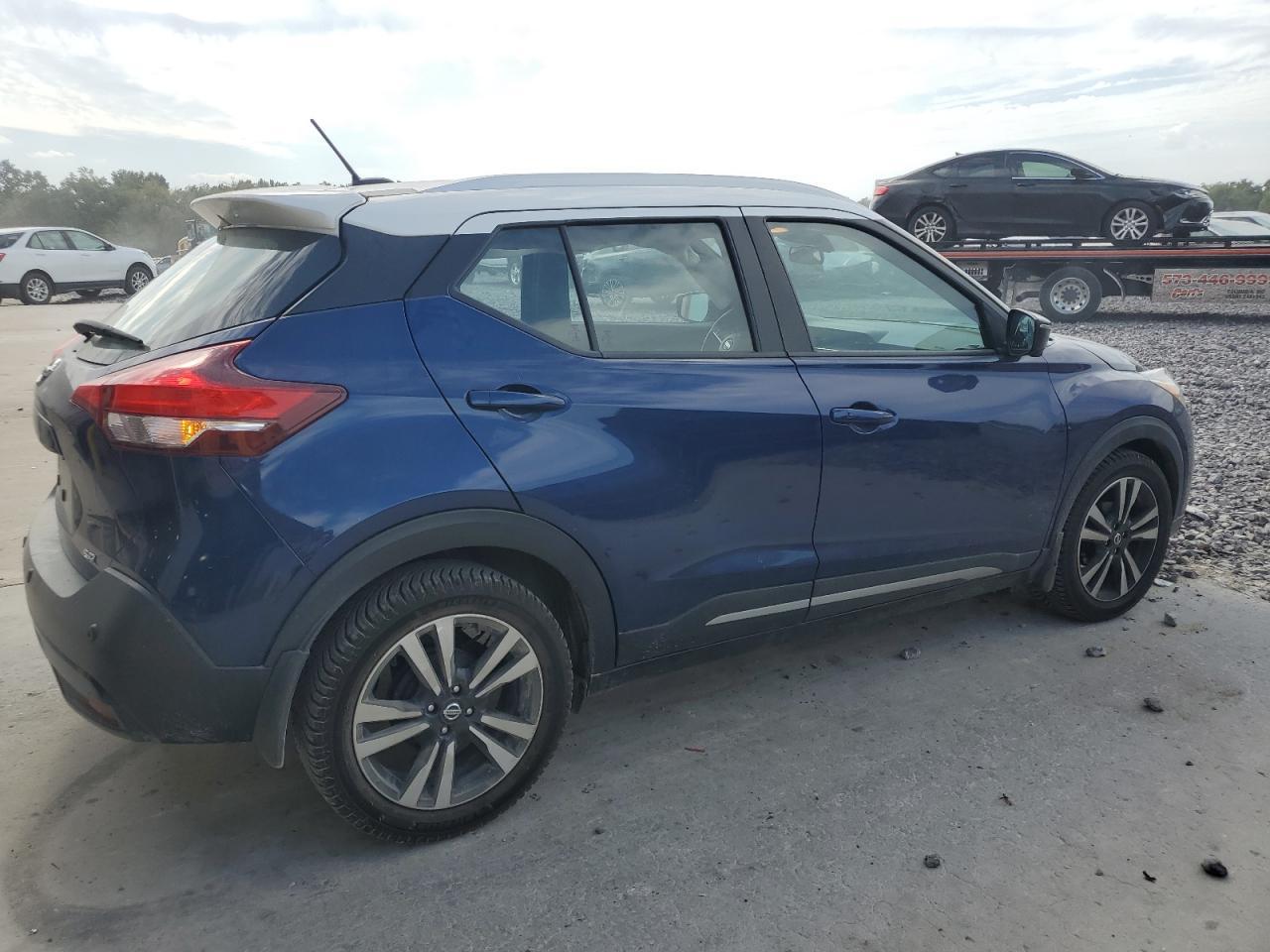 2020 NISSAN KICKS