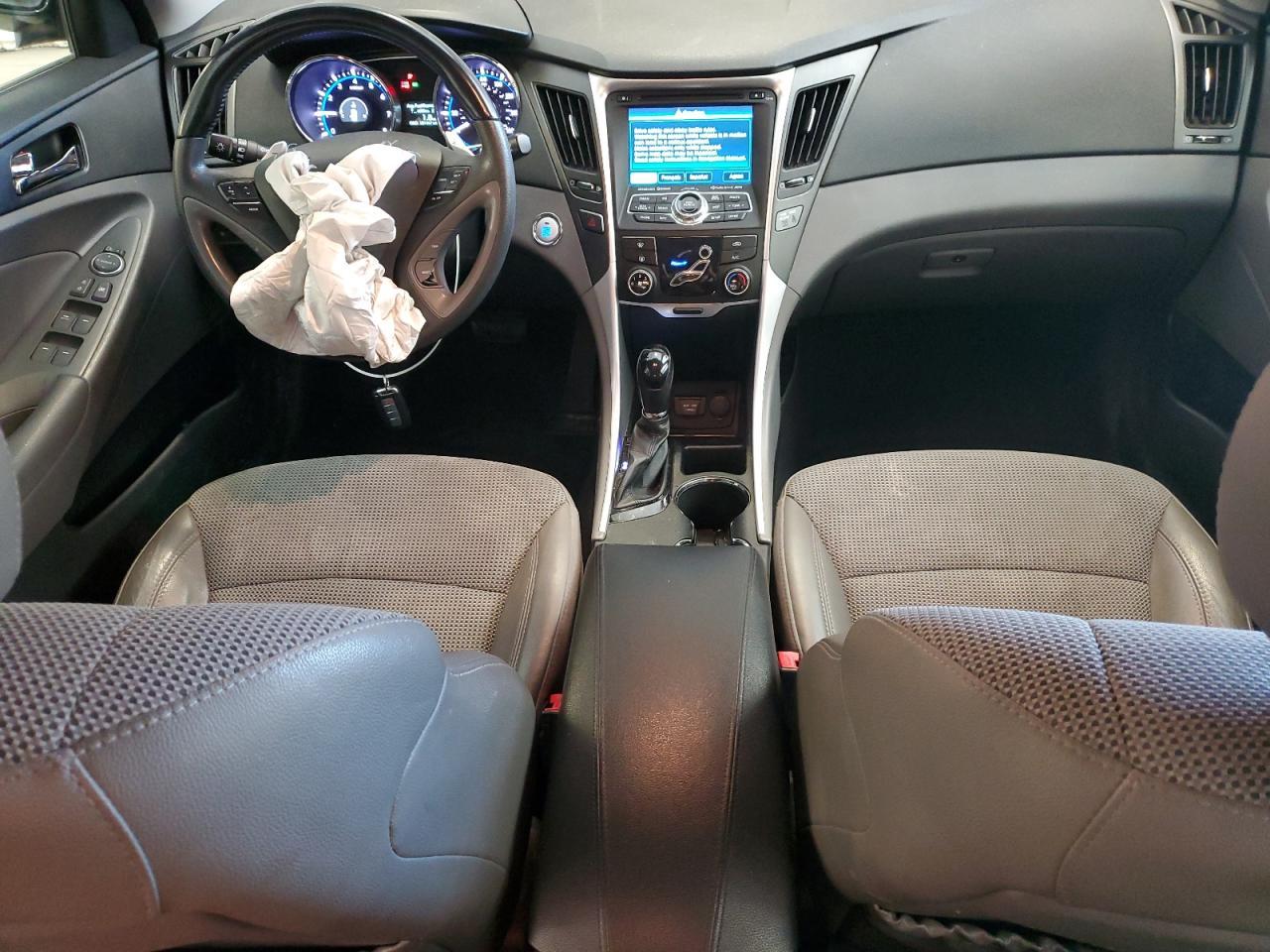 2013 HYUNDAI SONATA
