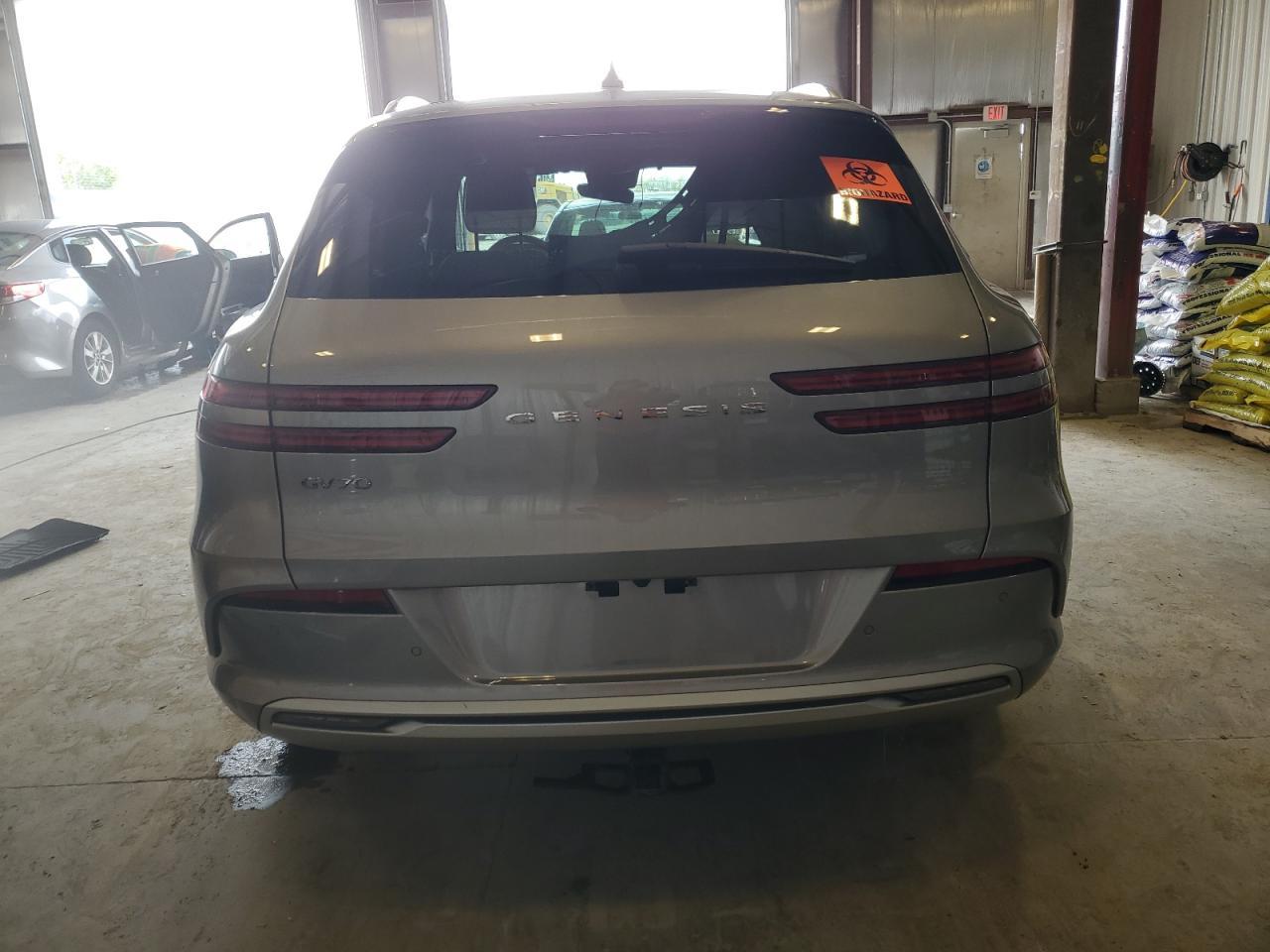 2025 GENESIS GV70