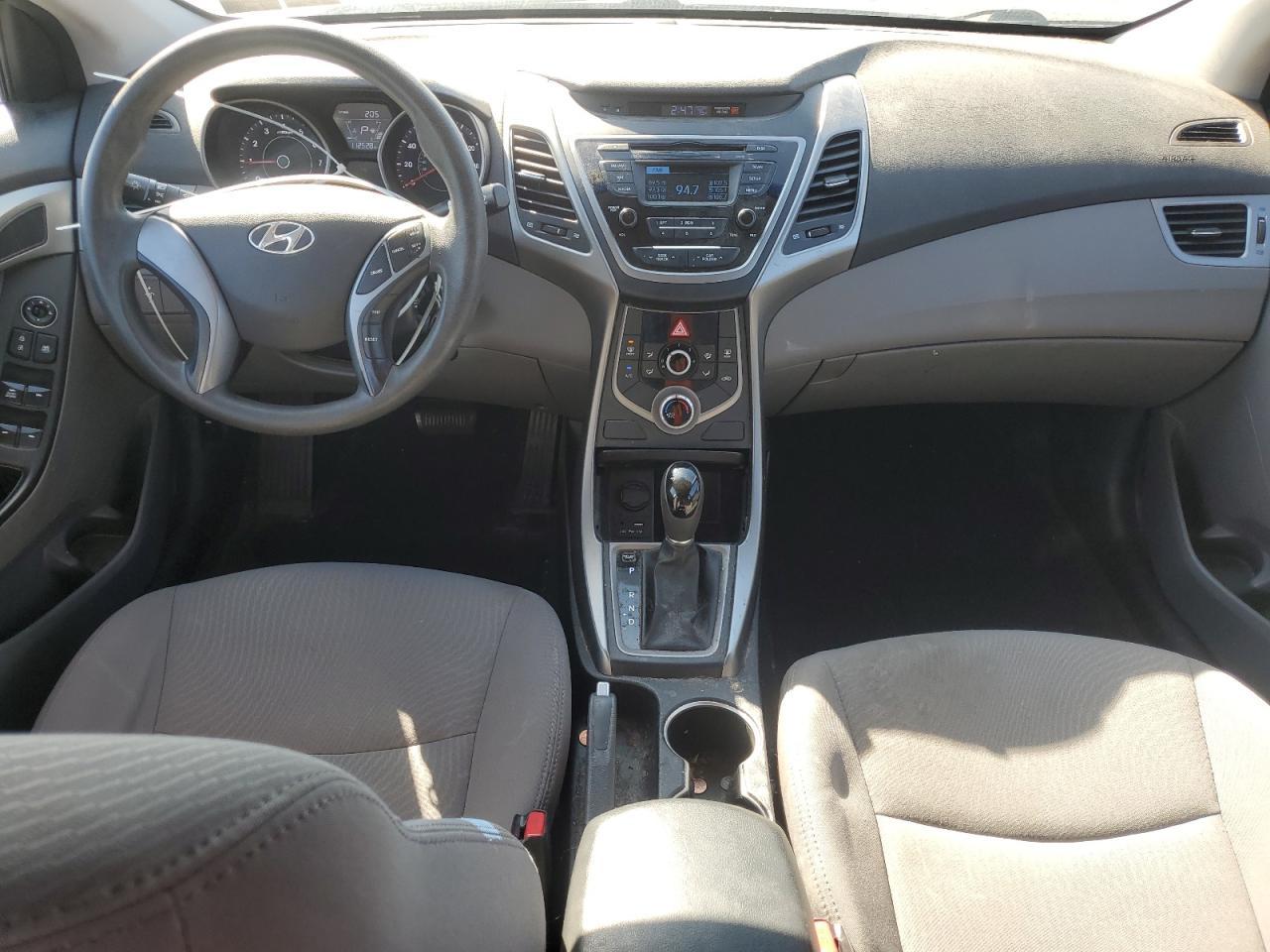 2016 HYUNDAI ELANTRA