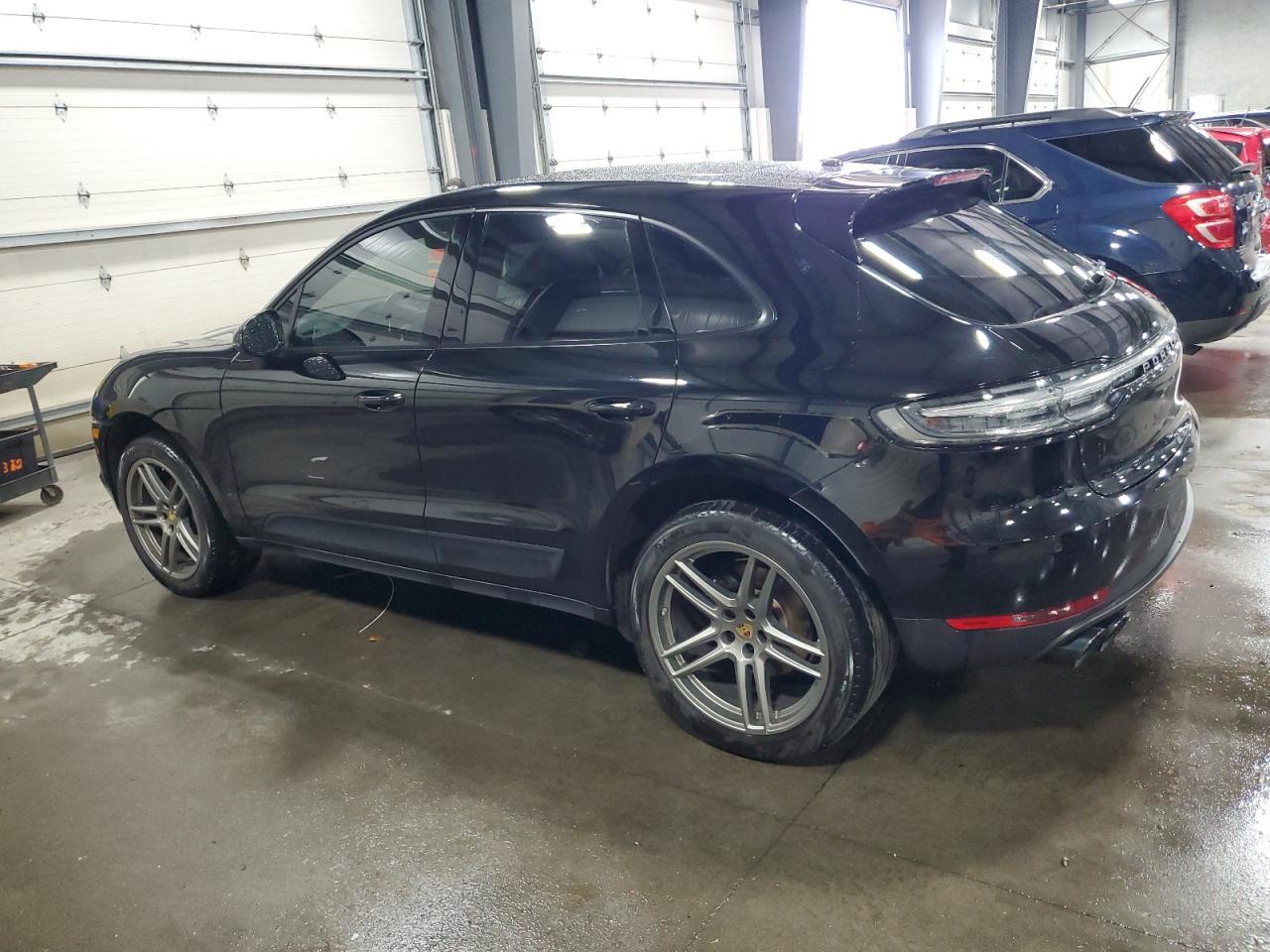 2019 PORSCHE Macan