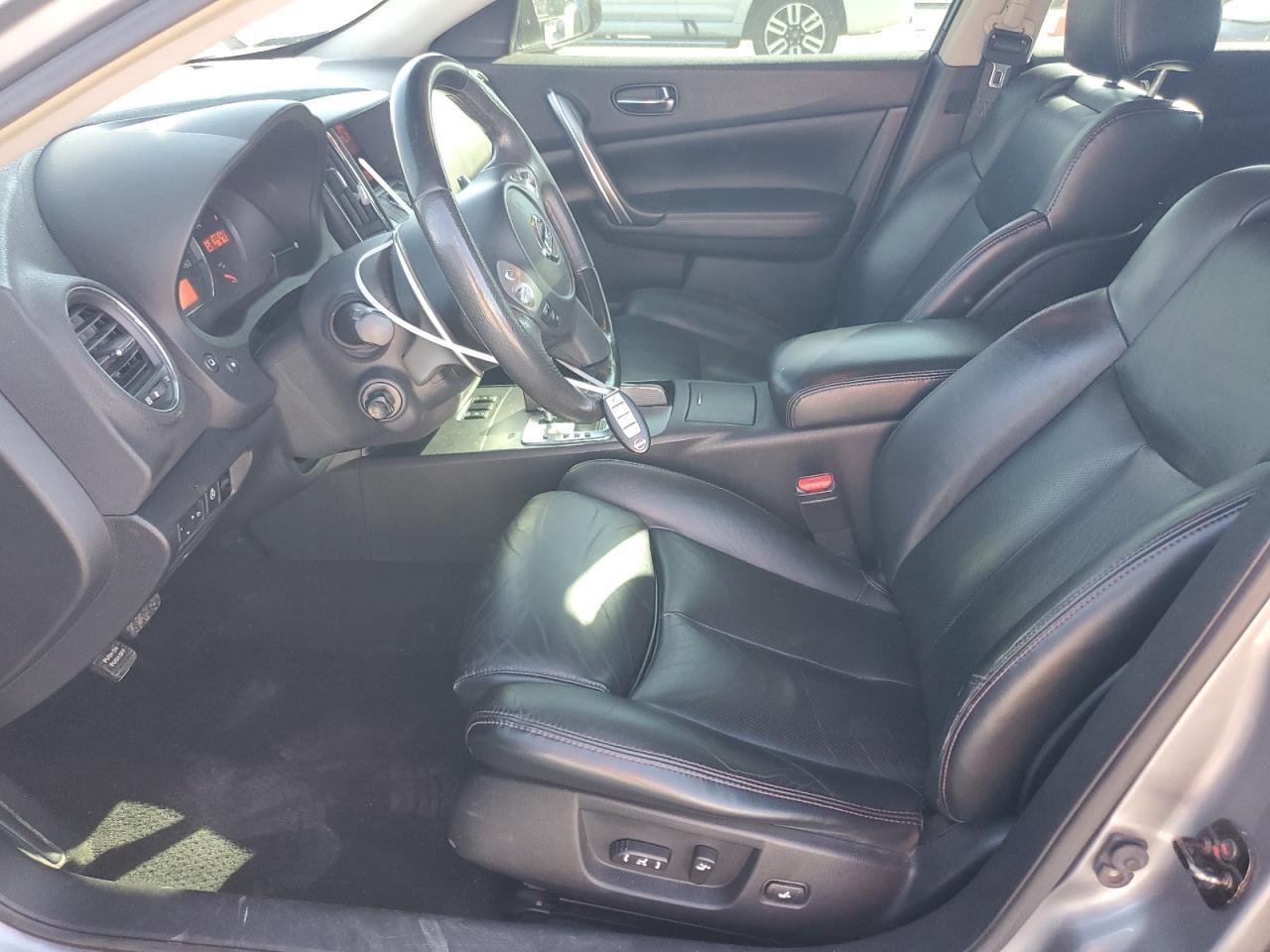 2009 NISSAN Maxima