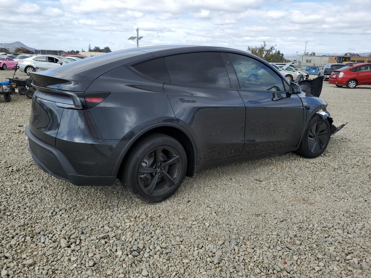 2026 TESLA MODEL Y