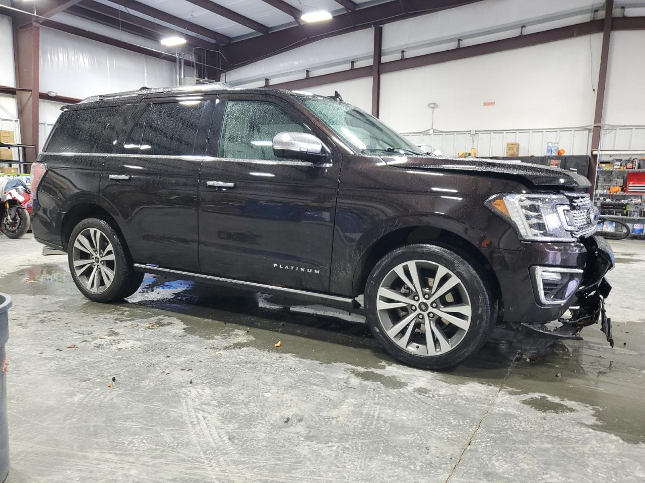2021 FORD Expedition