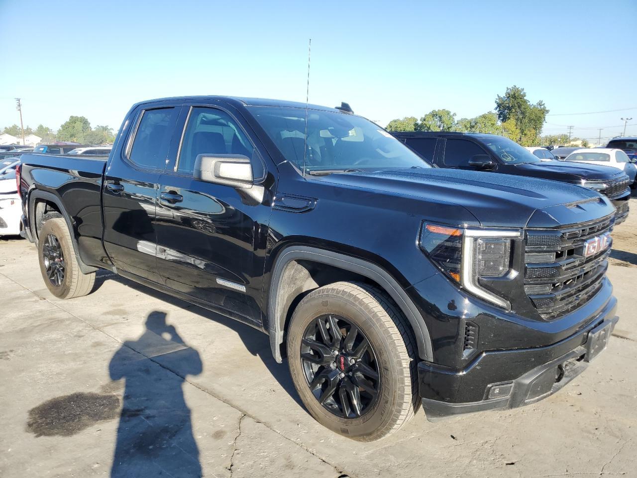 2024 GMC Sierra