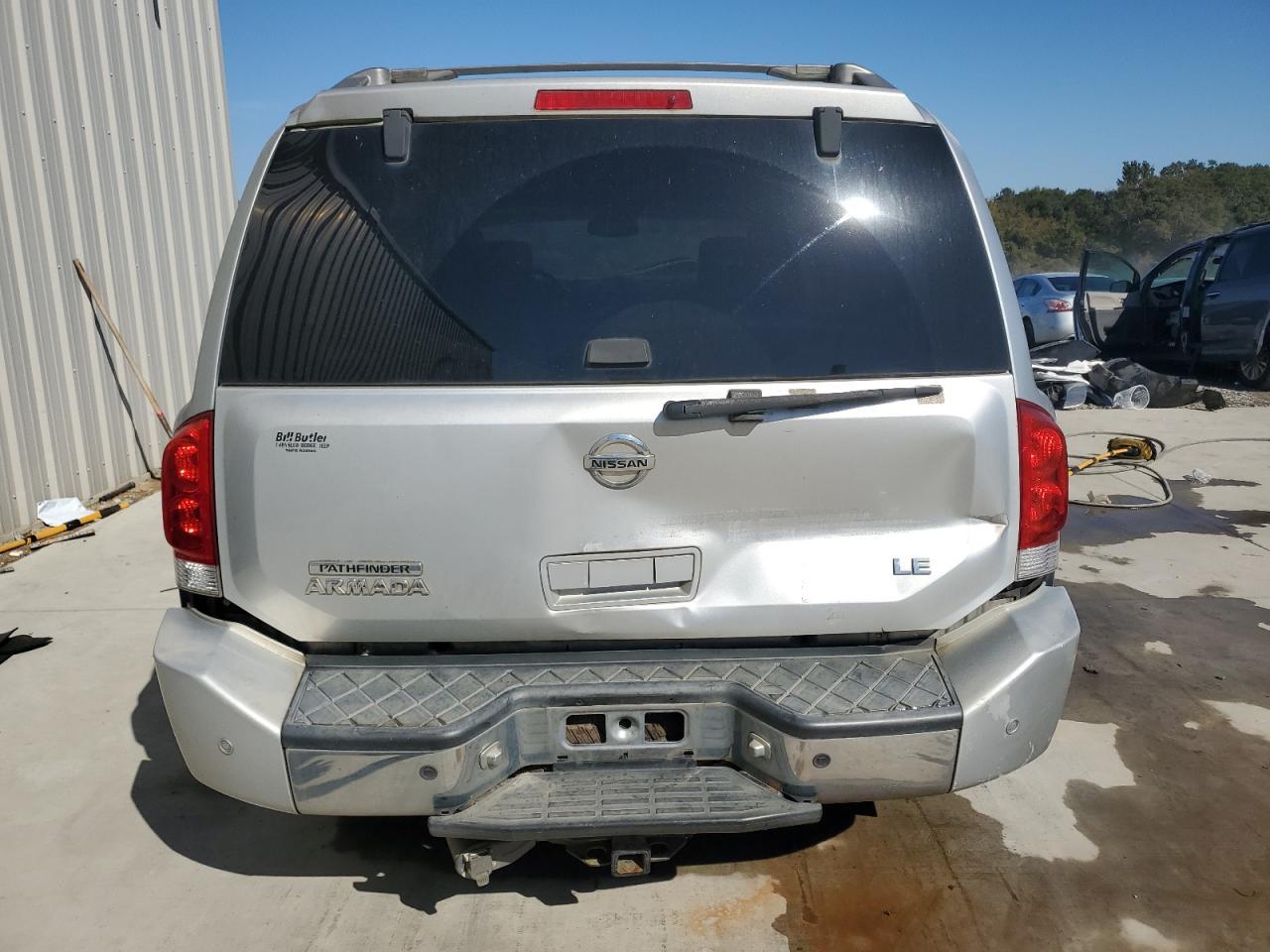 2004 NISSAN Armada