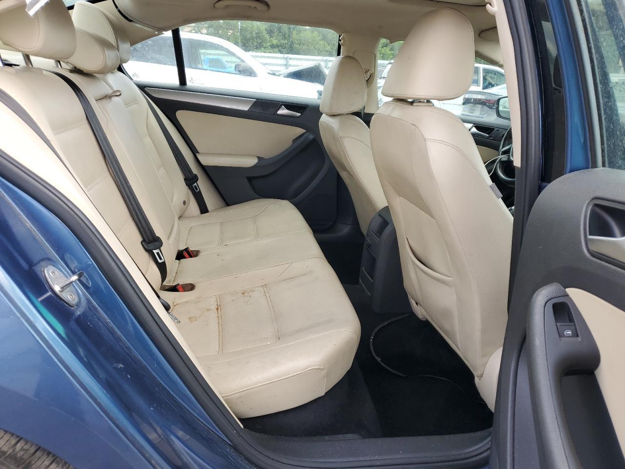 2018 VOLKSWAGEN JETTA