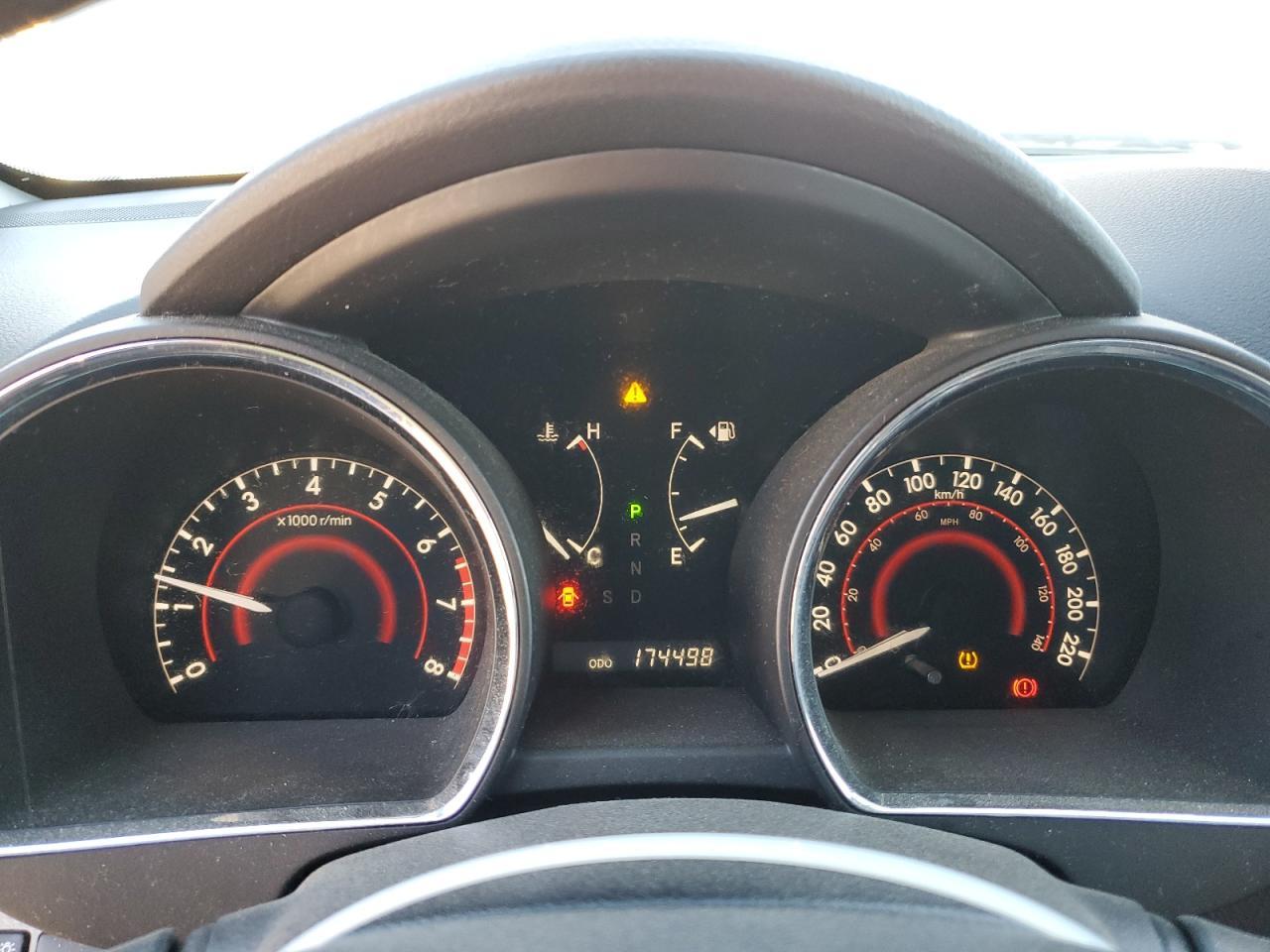 2011 TOYOTA HIGHLANDER