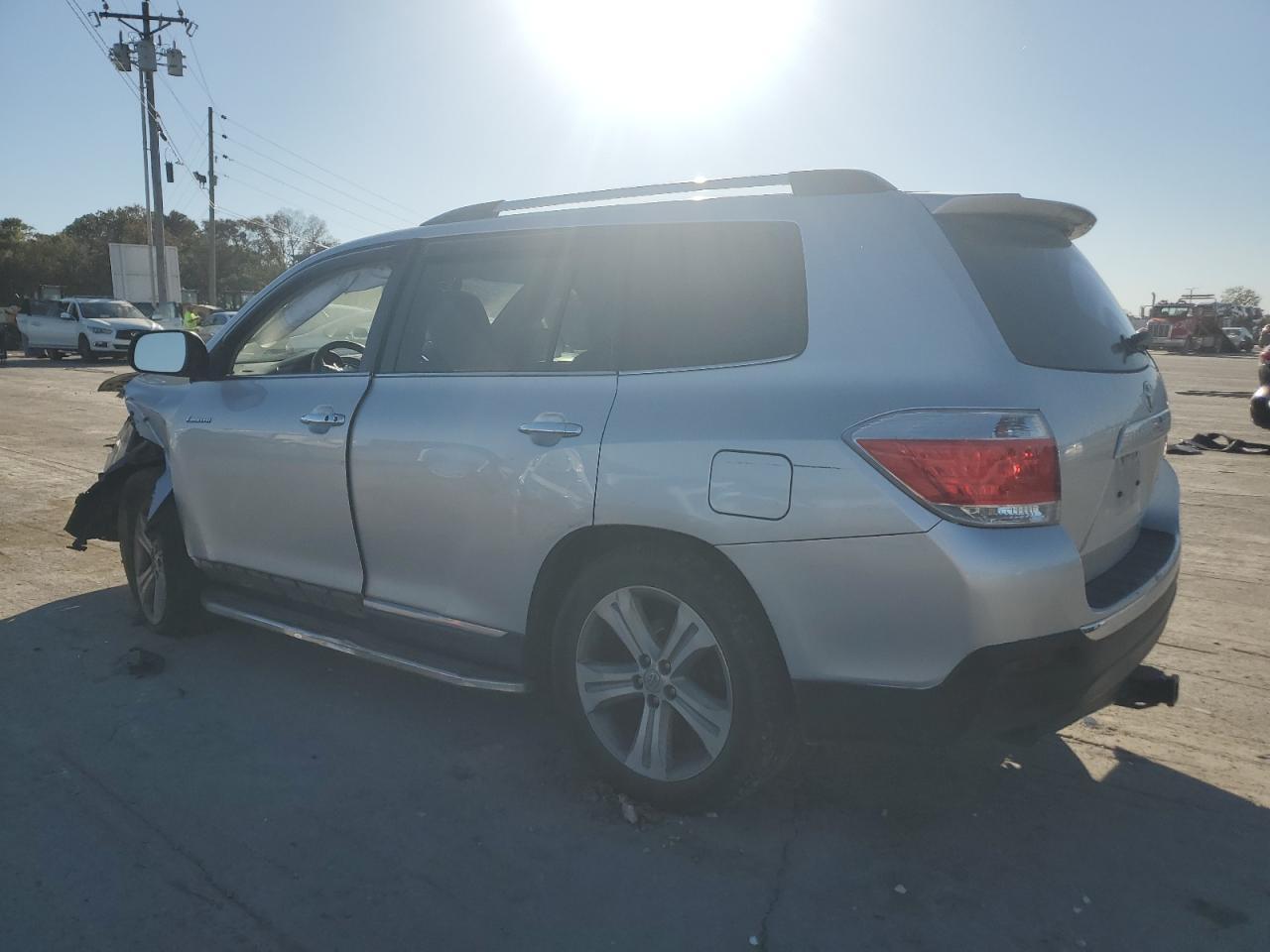 2013 TOYOTA HIGHLANDER