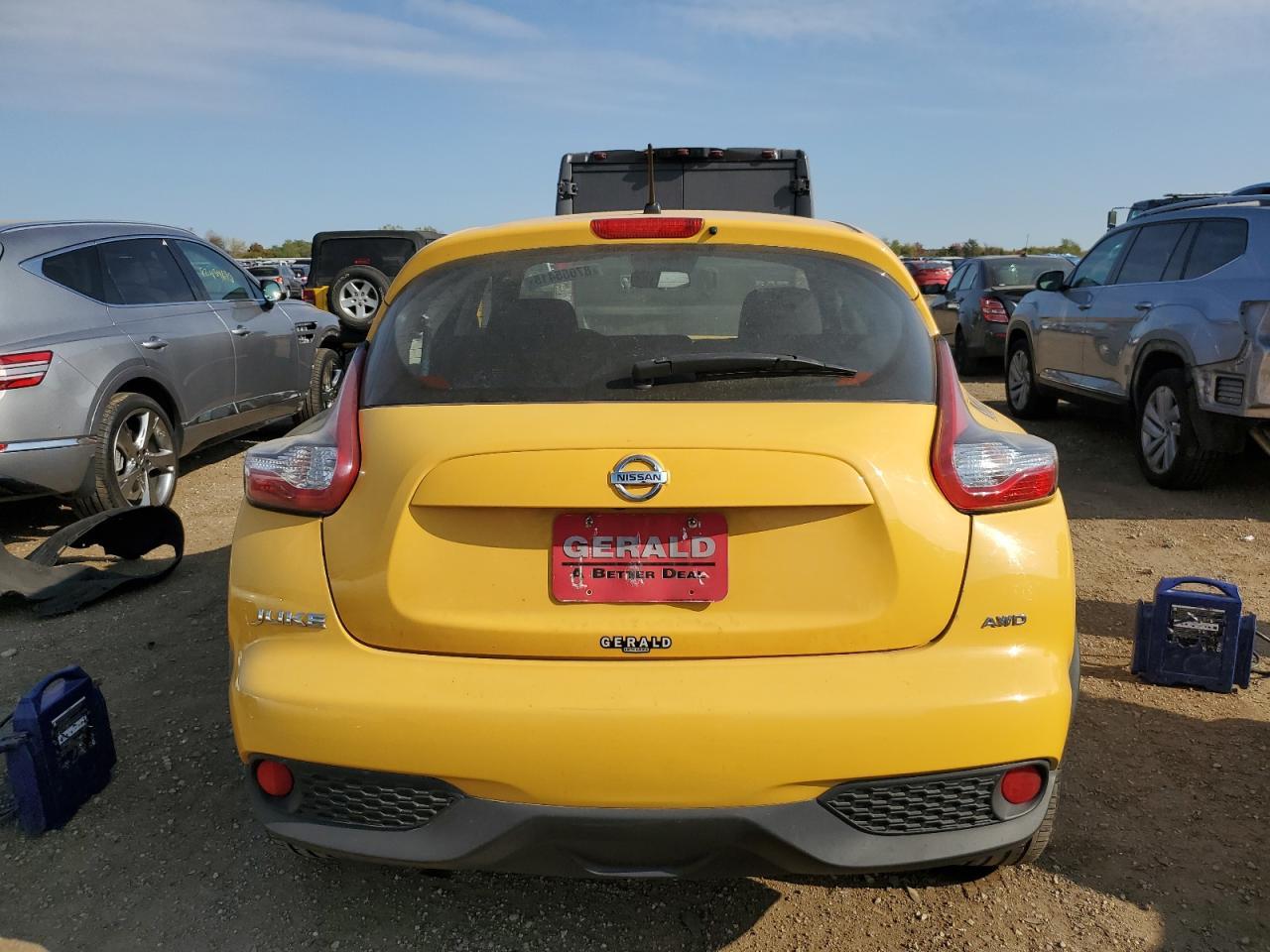2016 NISSAN Juke