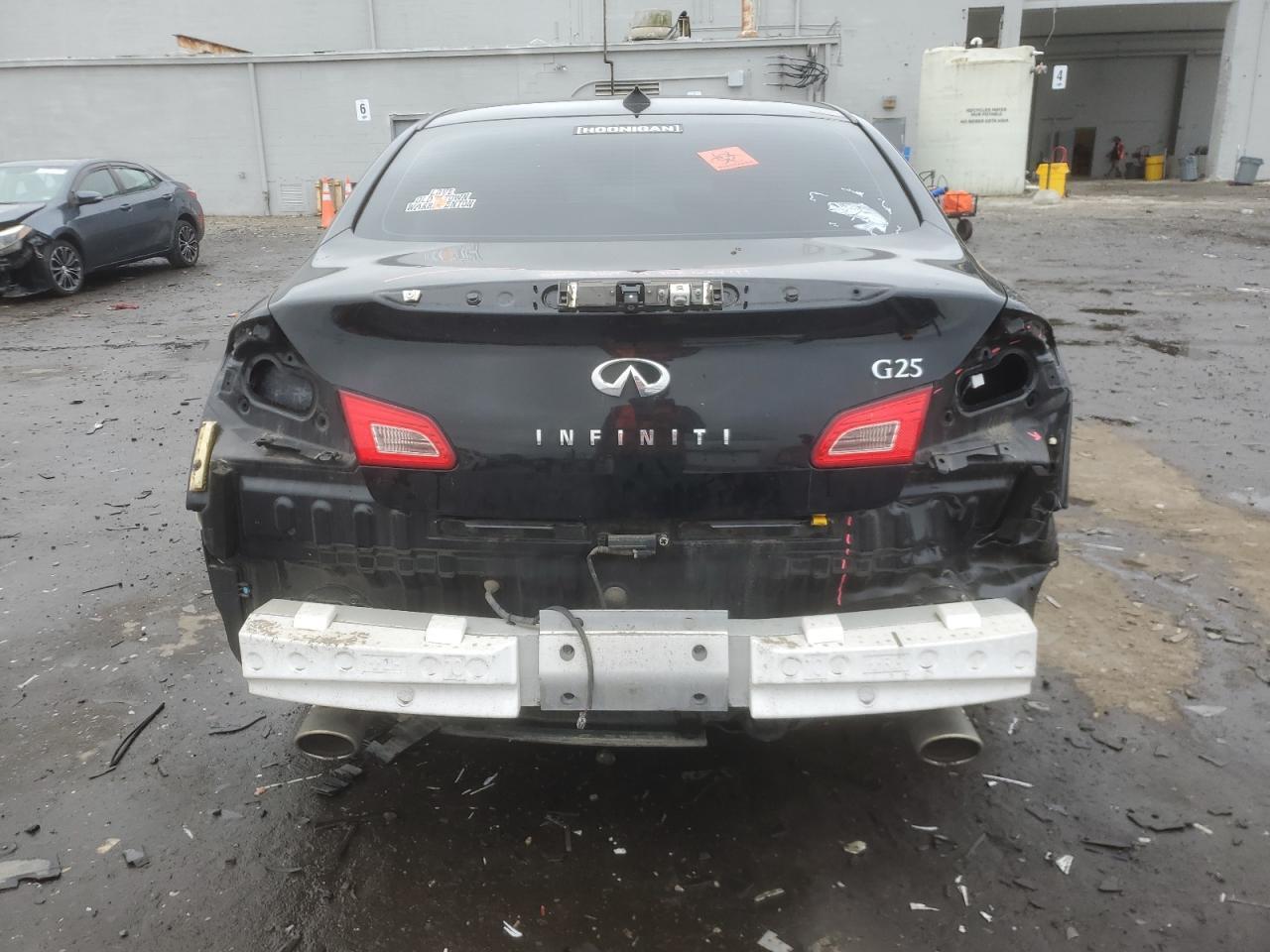 2011 INFINITI G25