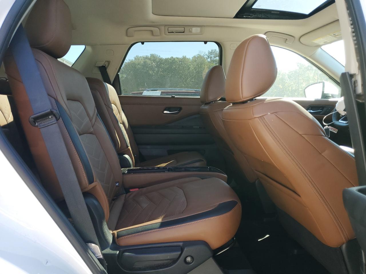 2024 NISSAN PATHFINDER
