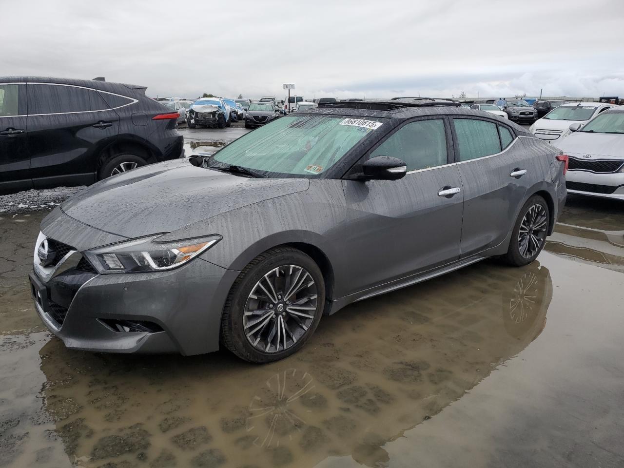 2017 NISSAN Maxima