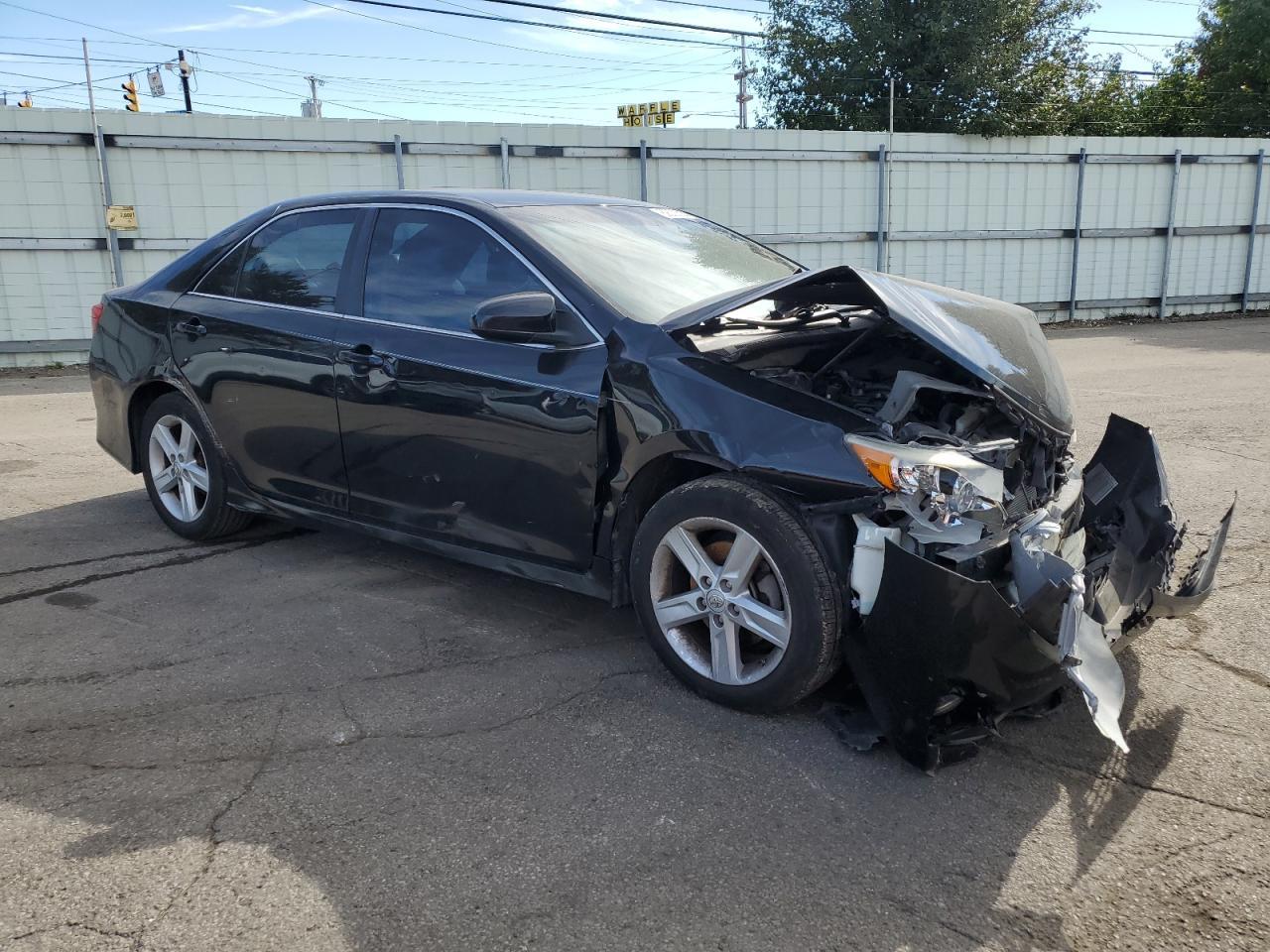 2013 TOYOTA CAMRY