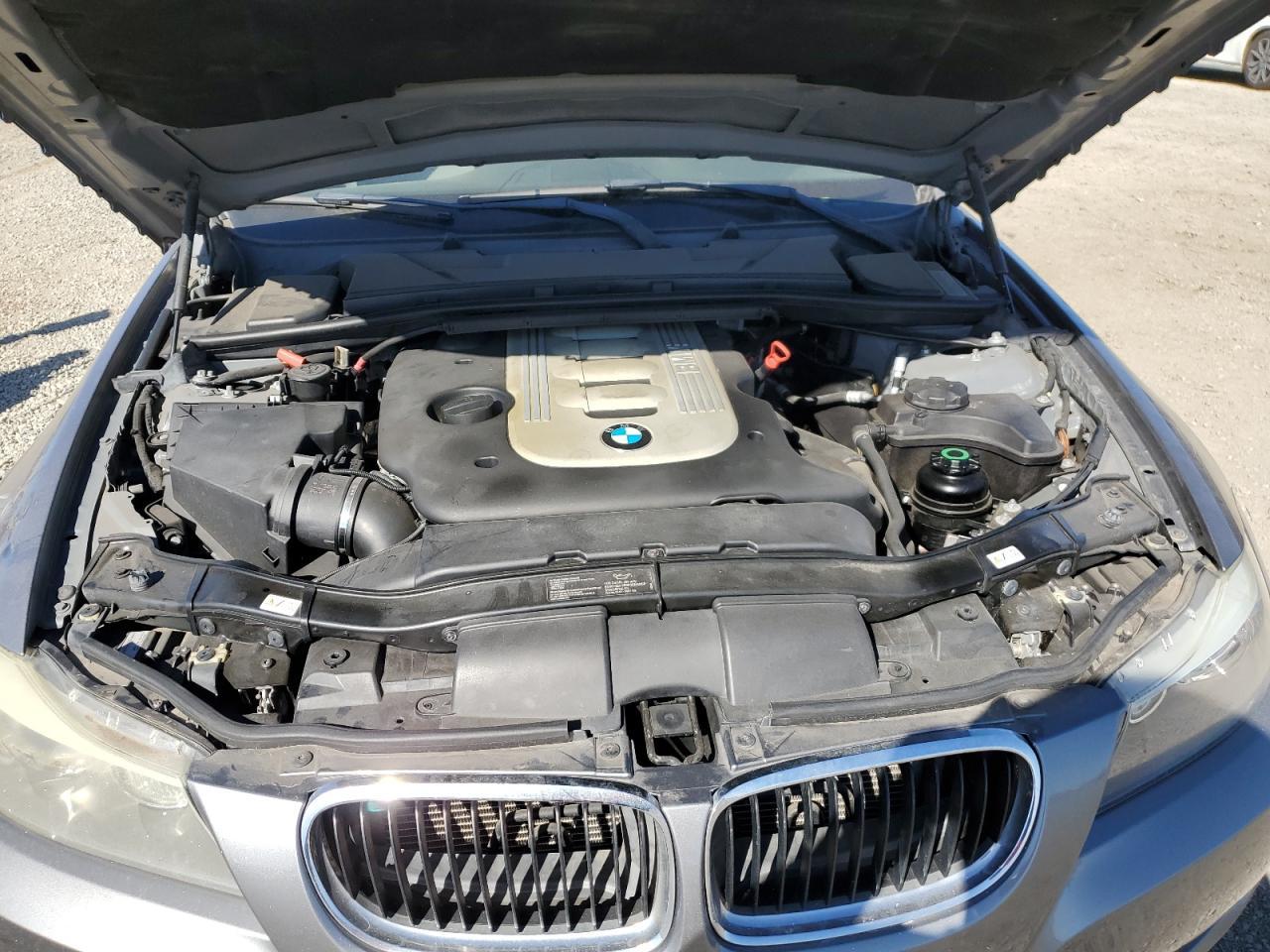 2011 BMW 3 SERIES