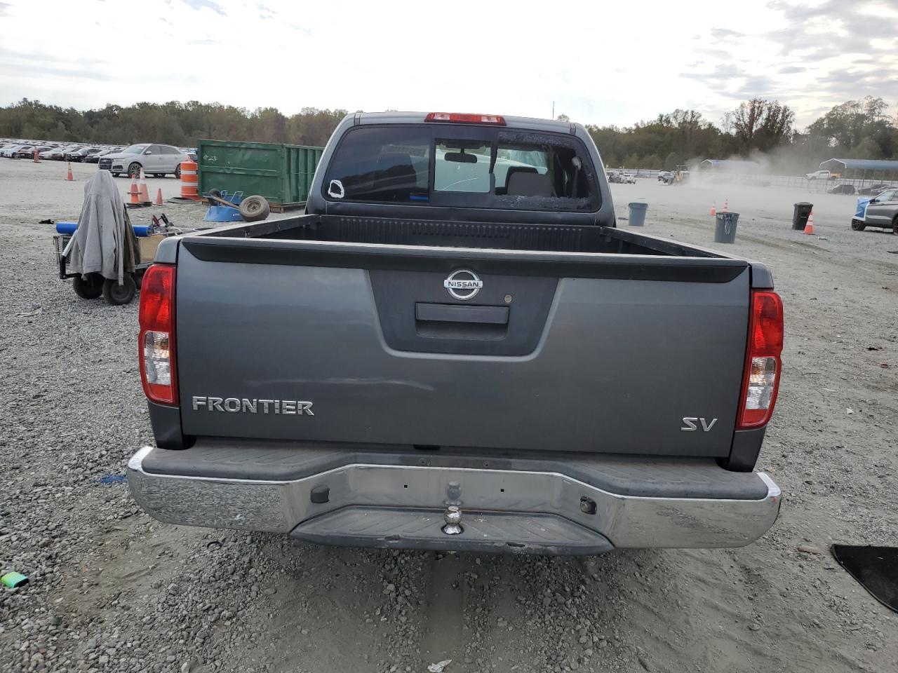 2017 NISSAN Frontier