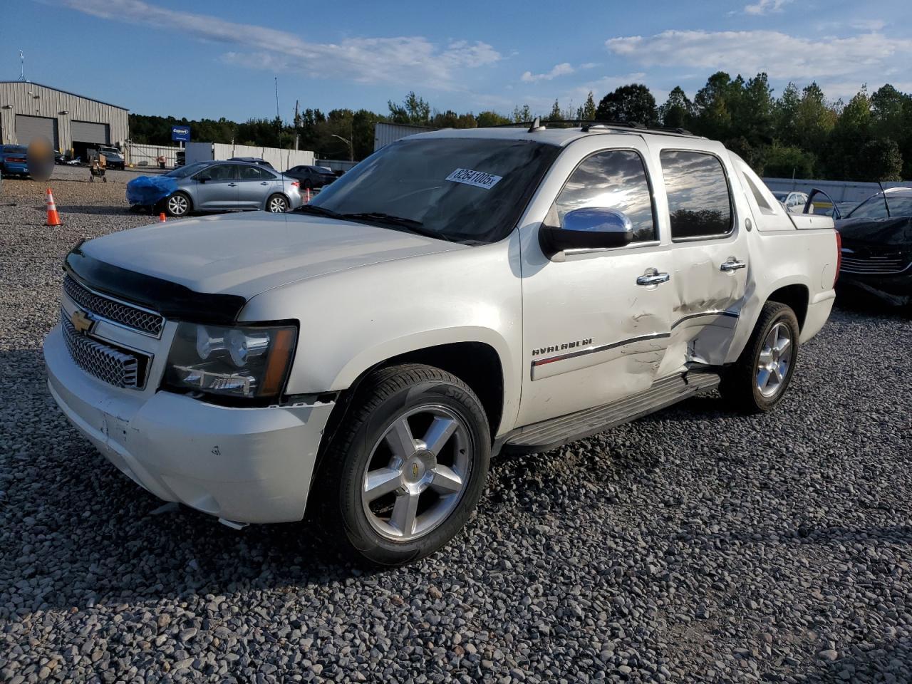 2013 CHEVROLET Avalanche