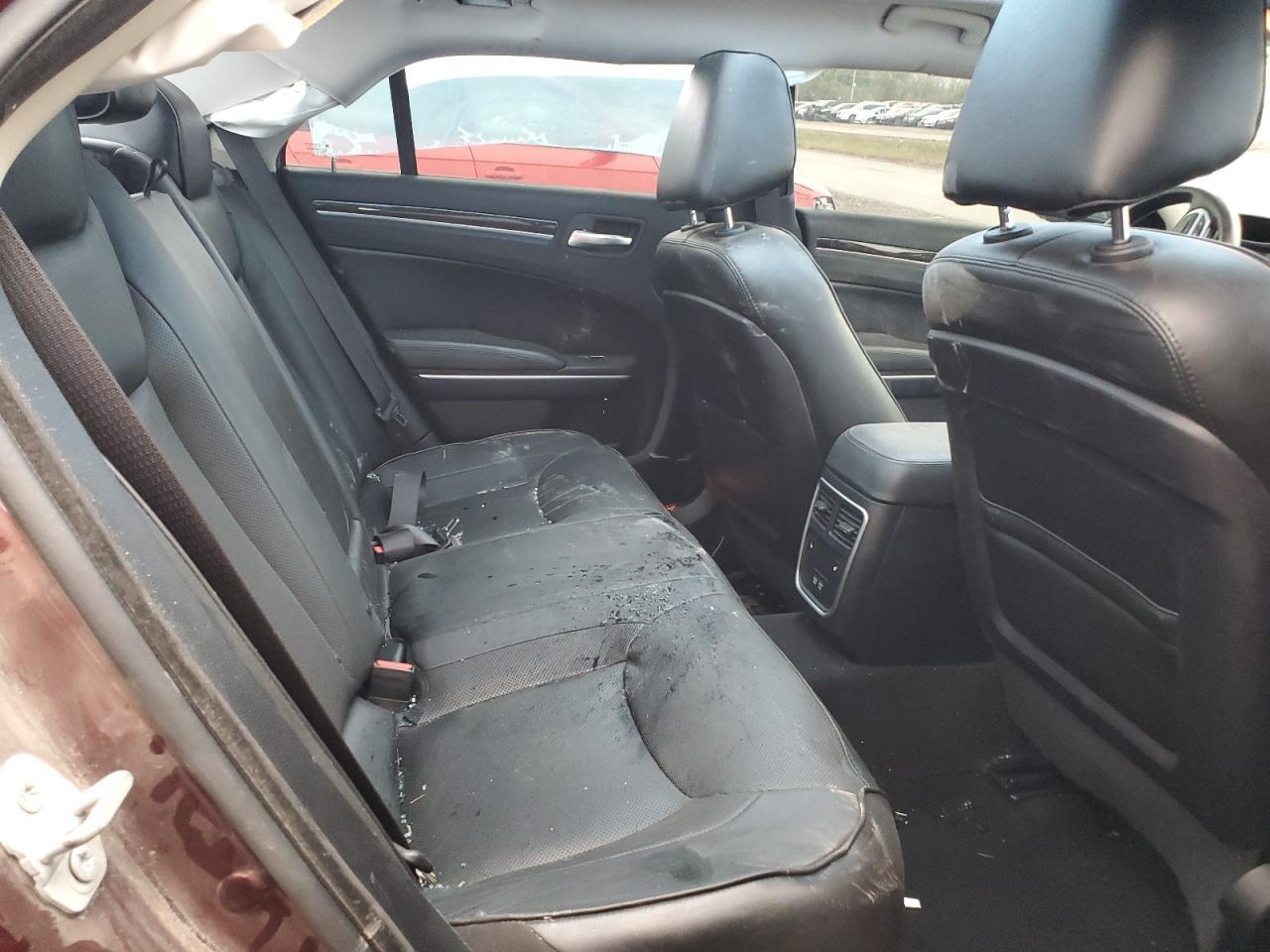 2019 CHRYSLER 300