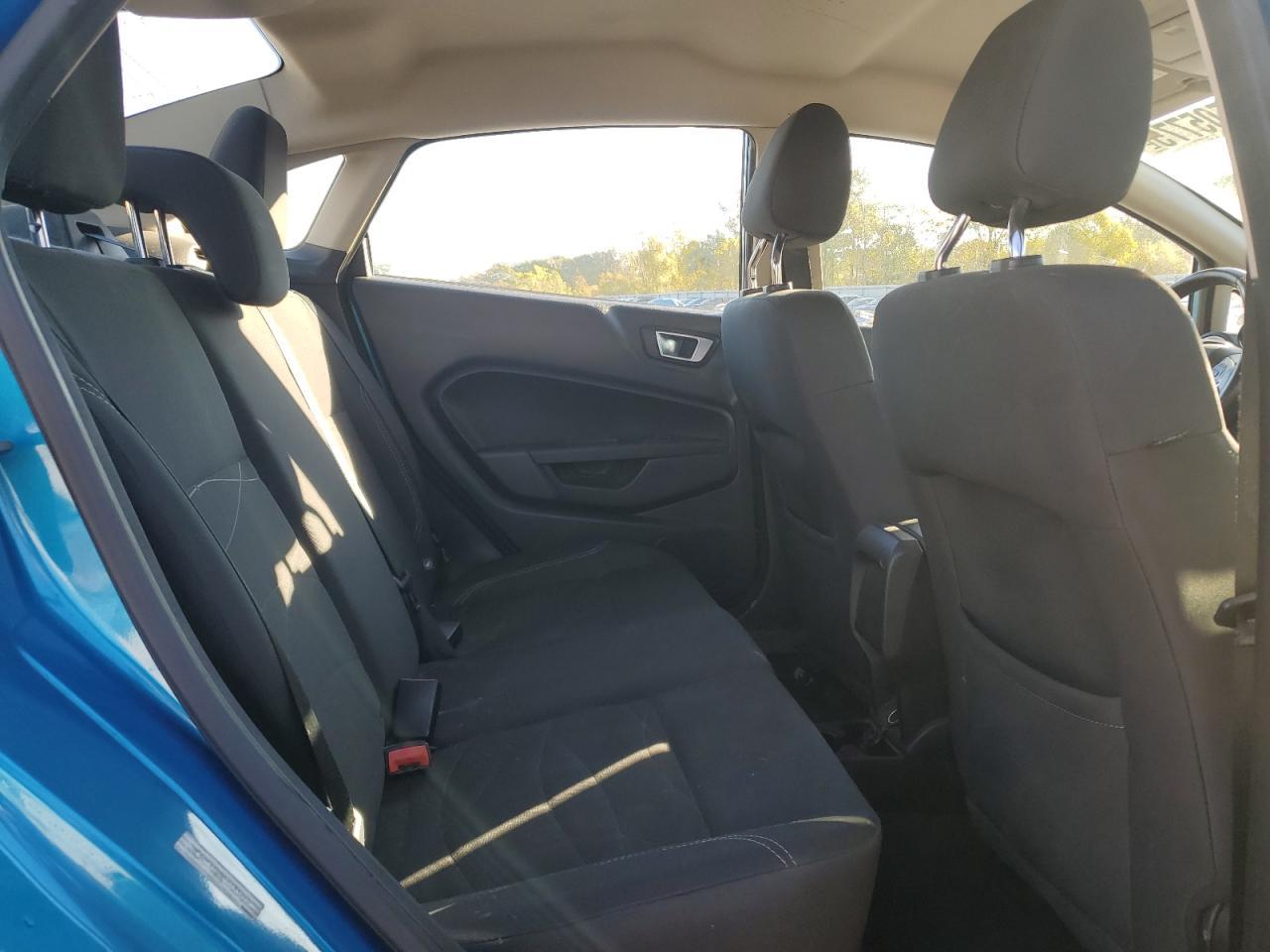 2016 FORD Fiesta