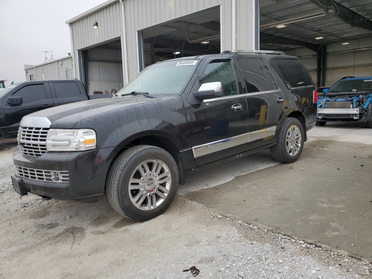 2011 LINCOLN Navigator