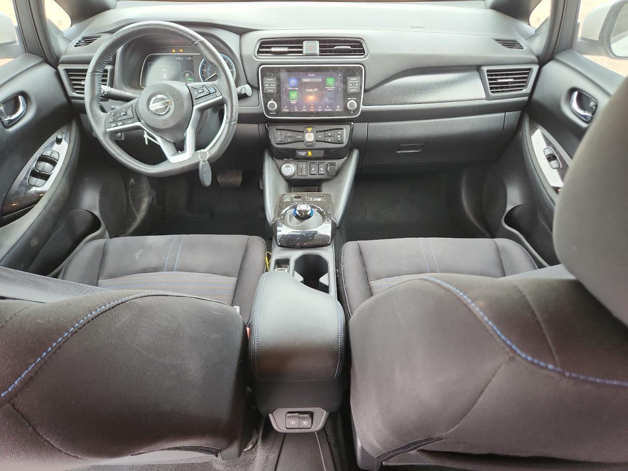 2022 NISSAN LEAF