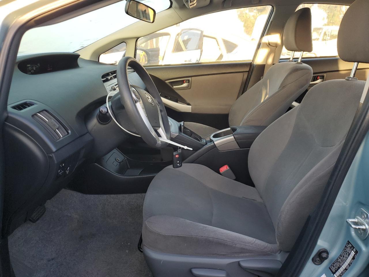 2013 TOYOTA PRIUS