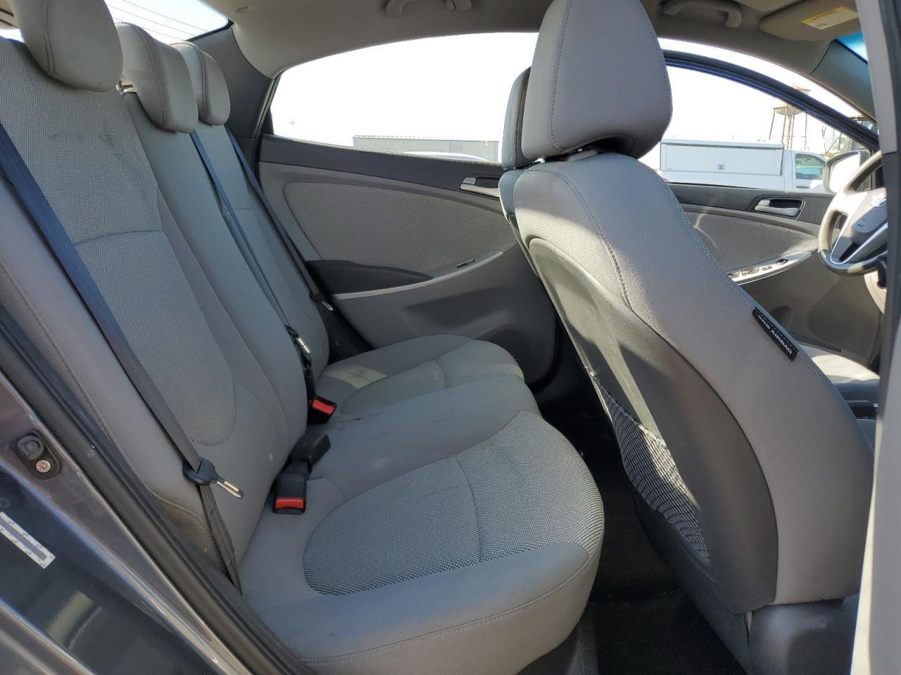 2012 HYUNDAI ACCENT