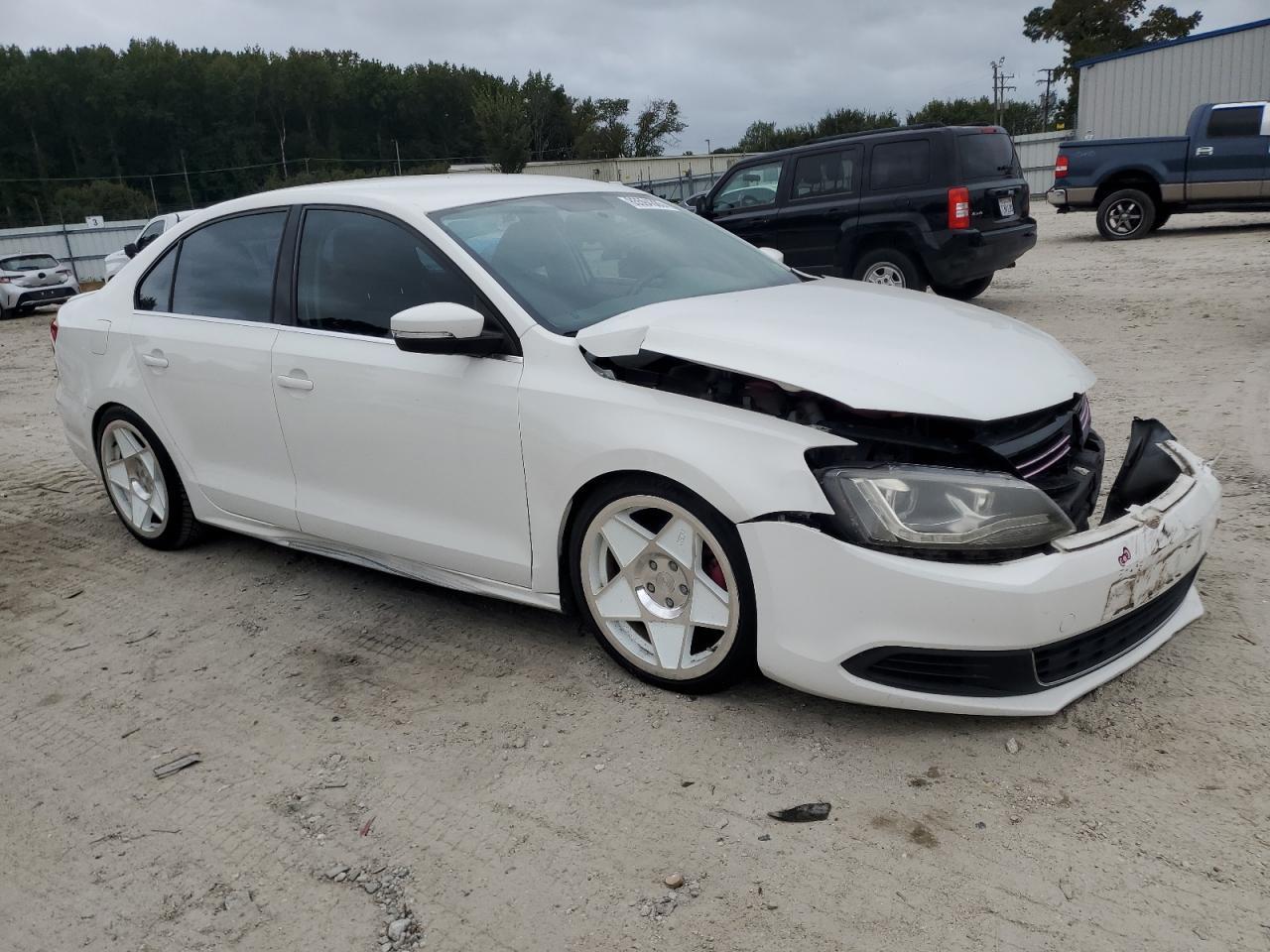 2013 VOLKSWAGEN JETTA