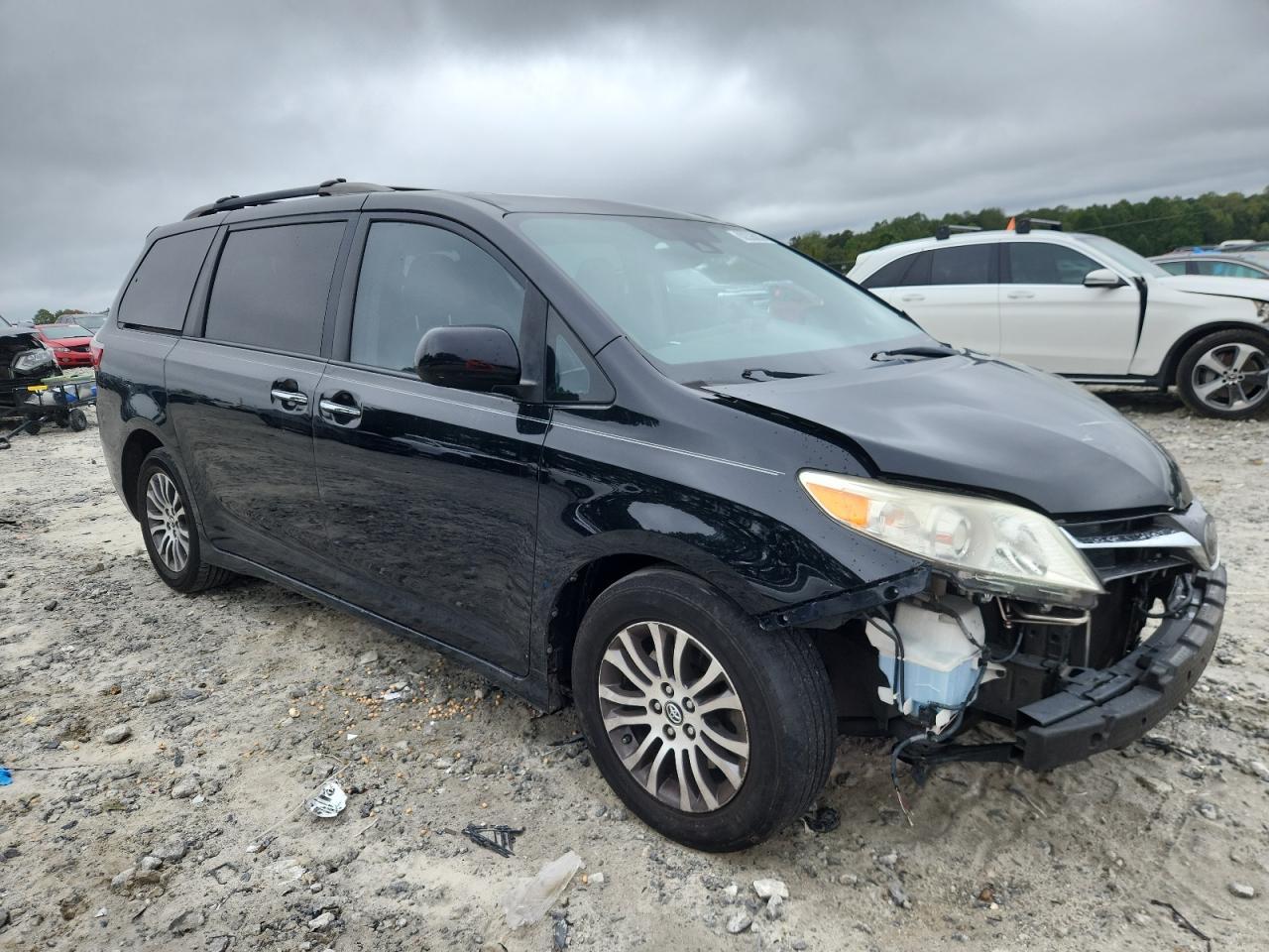 2018 TOYOTA SIENNA