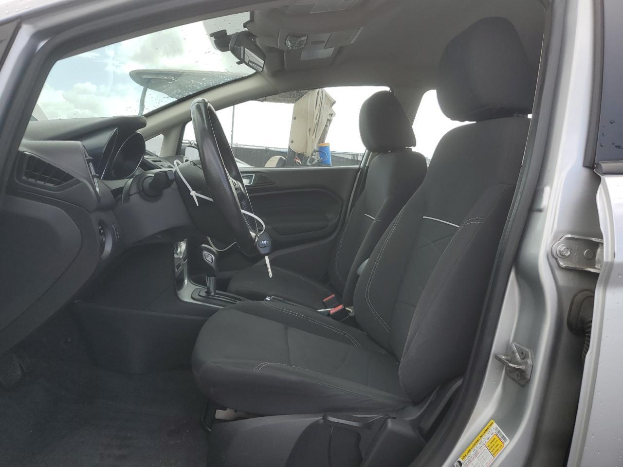 2014 FORD Fiesta
