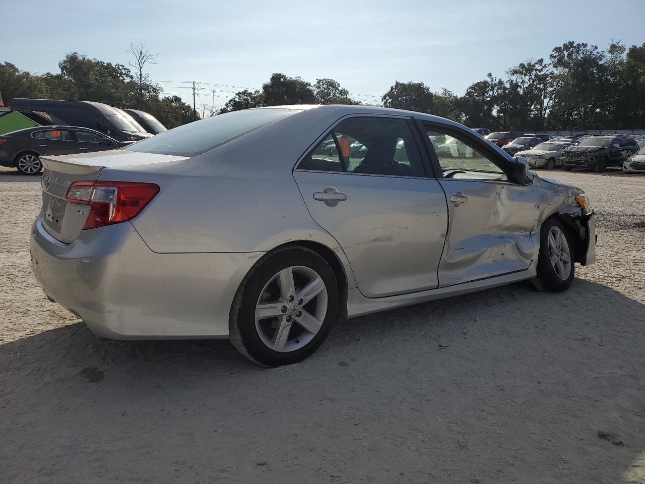 2014 TOYOTA CAMRY