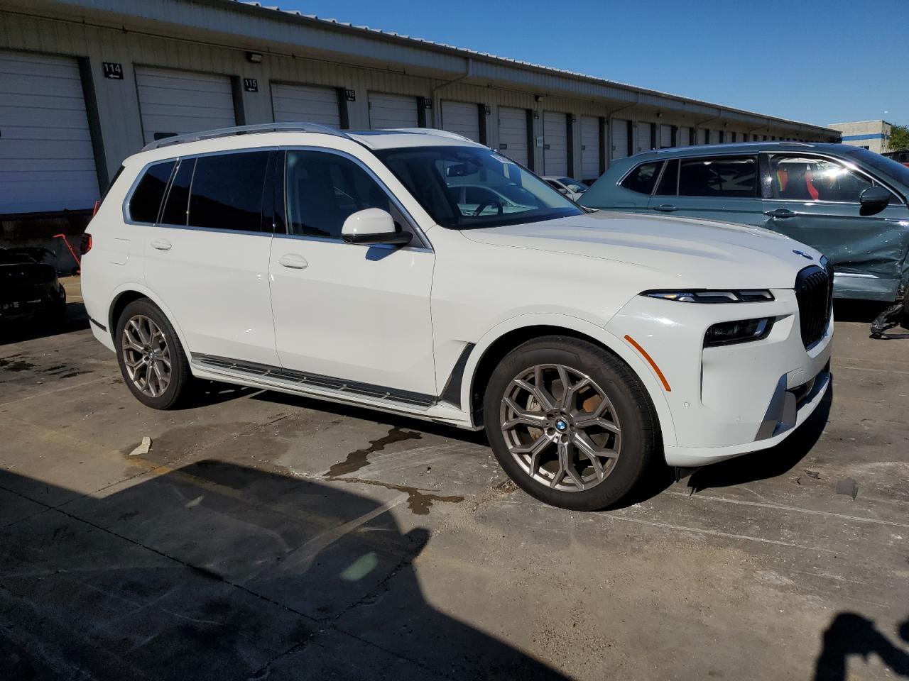 2024 BMW X7